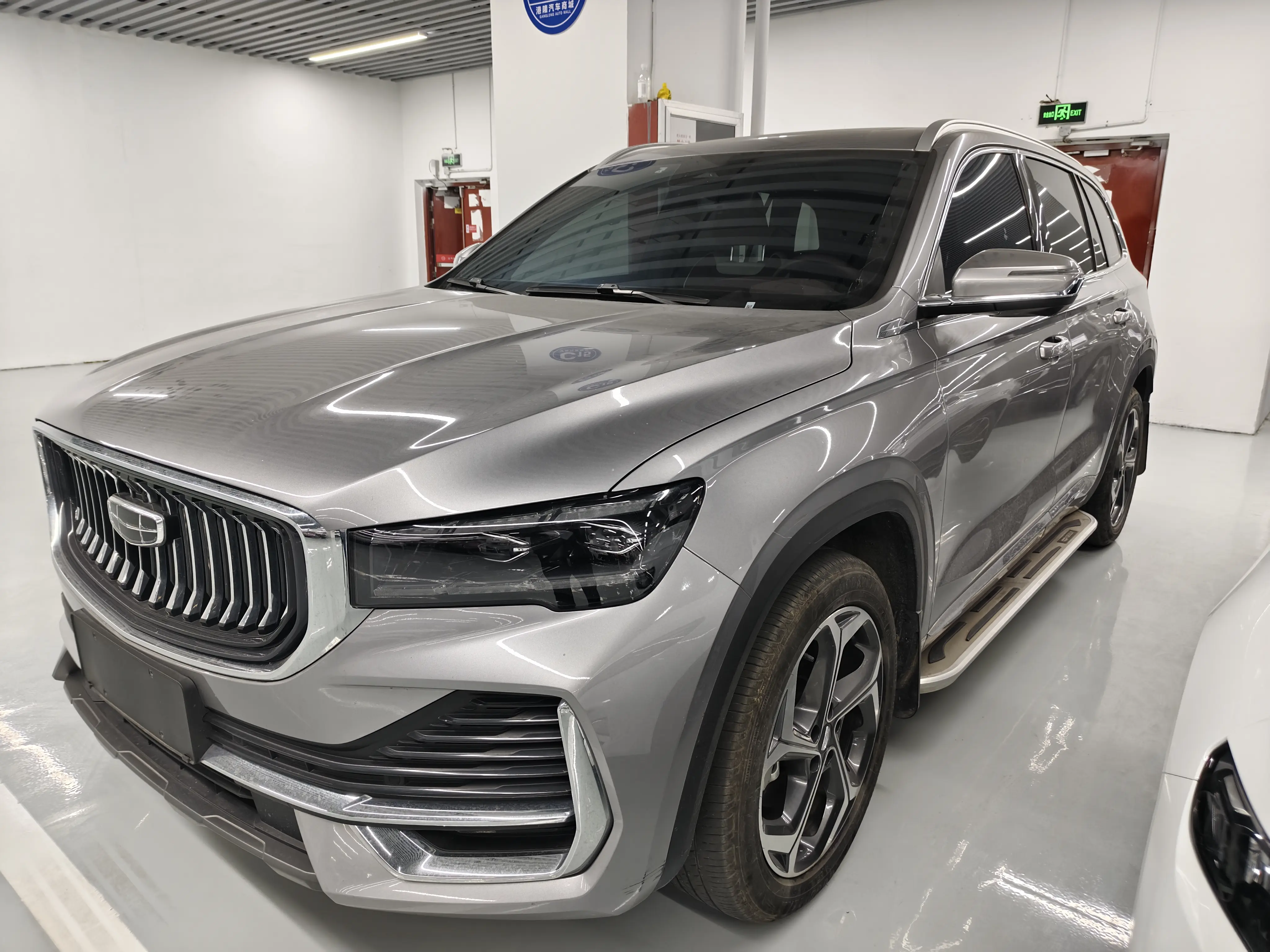 Geely Monjaro (Xingyue L)  из Китая