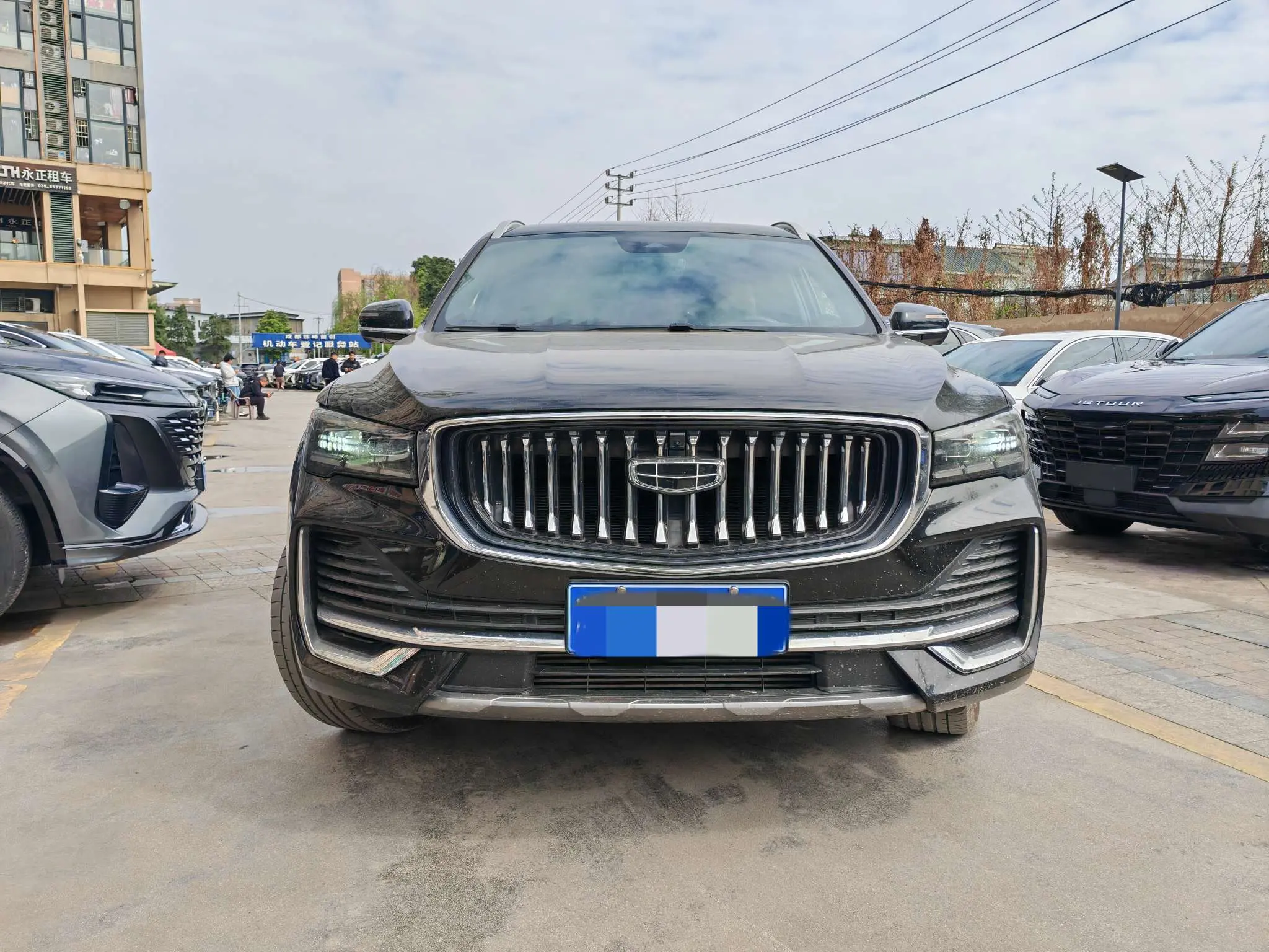 Geely Monjaro (Xingyue L)  из Китая