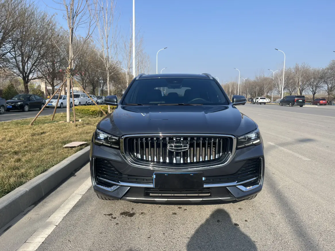 Geely Monjaro (Xingyue L)  из Китая
