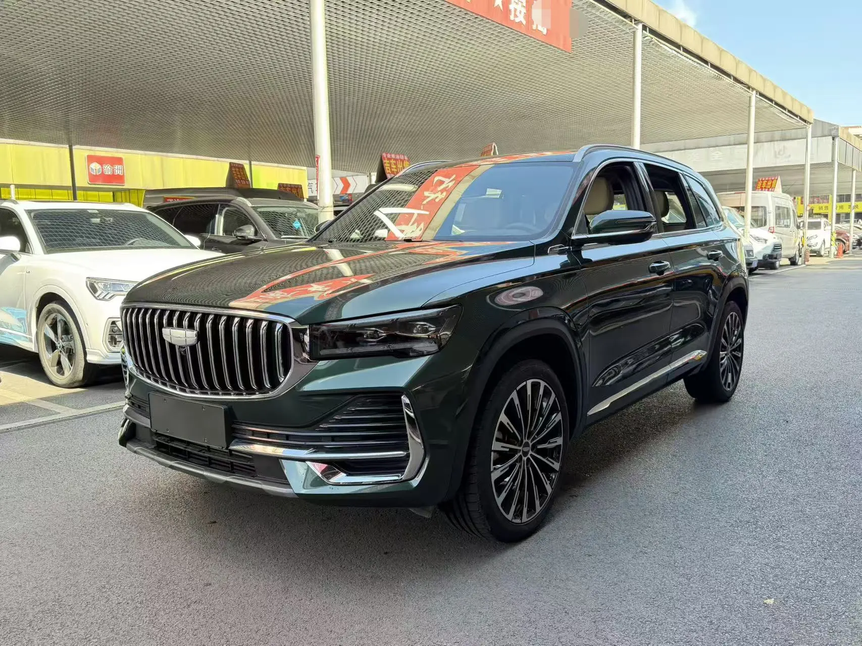 Geely Monjaro (Xingyue L)  из Китая