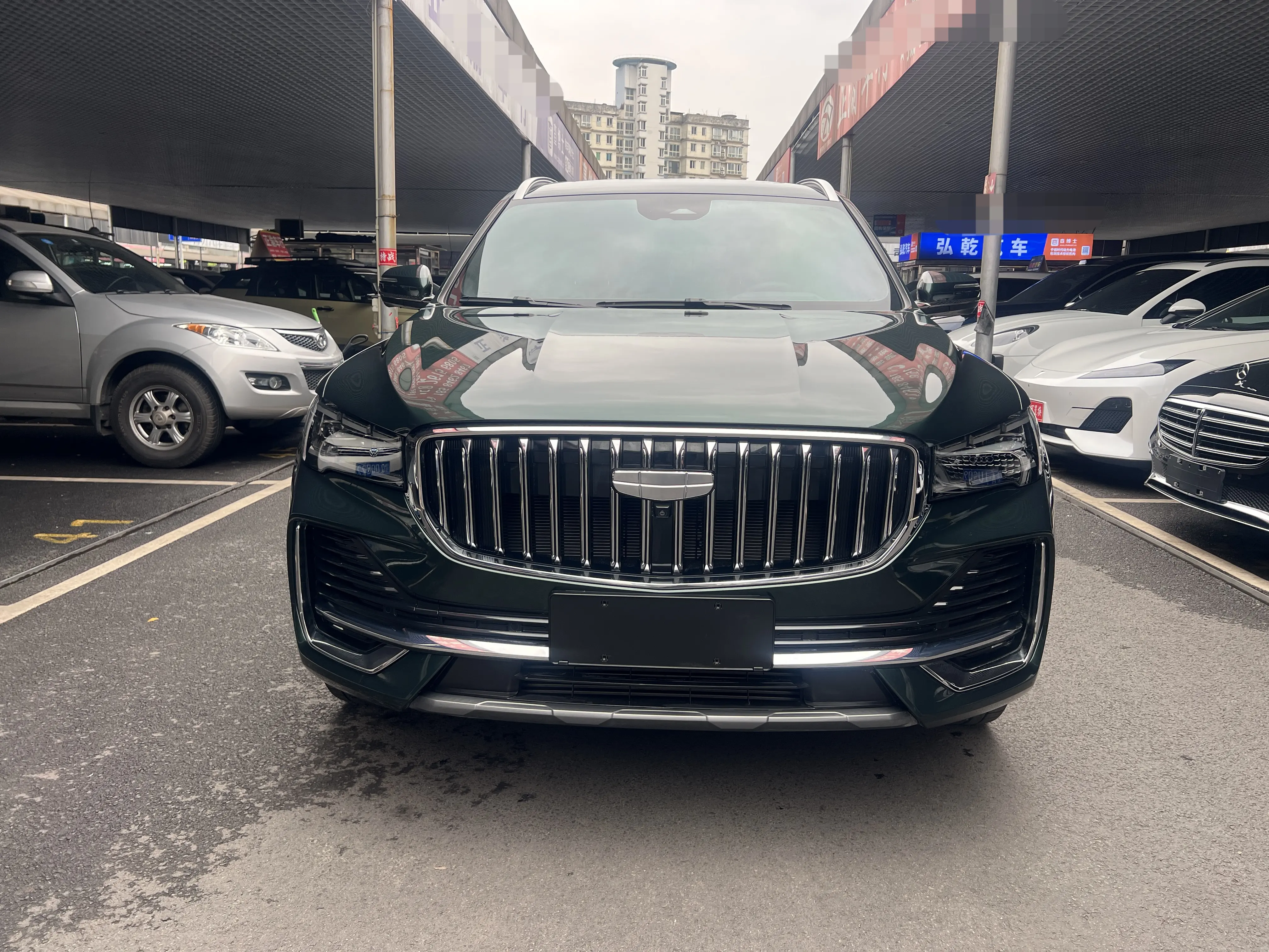 Geely Monjaro (Xingyue L)  из Китая