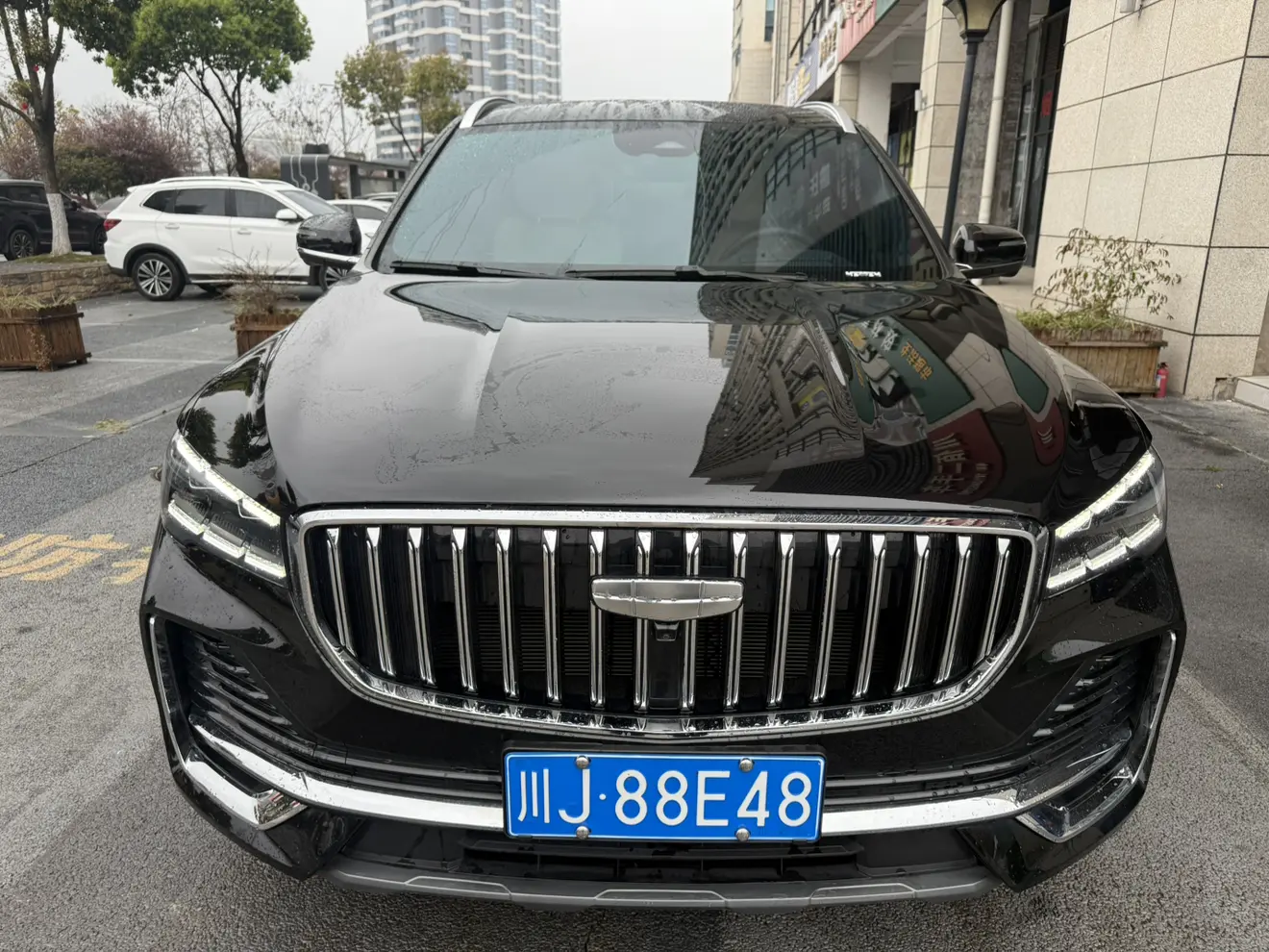 Geely Monjaro (Xingyue L)  из Китая