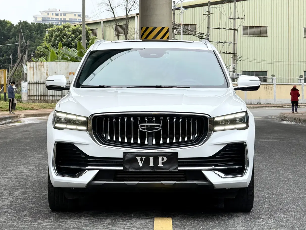 Geely Monjaro (Xingyue L)  из Китая