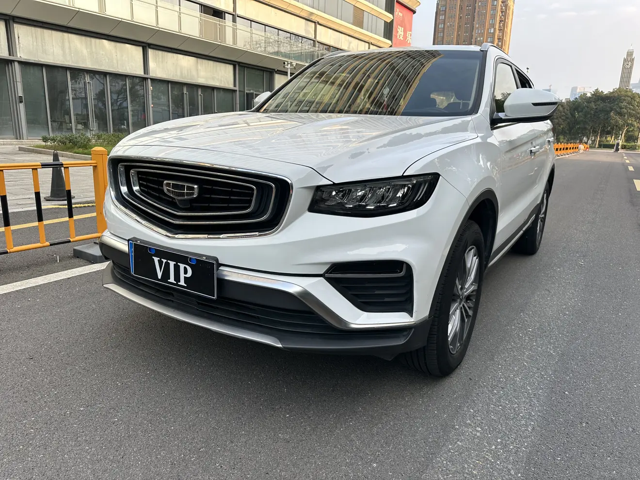 Geely Atlas (Boyue)  из Китая