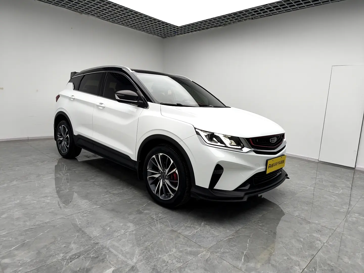 Geely Coolray SX11 (Binyue)  из Китая