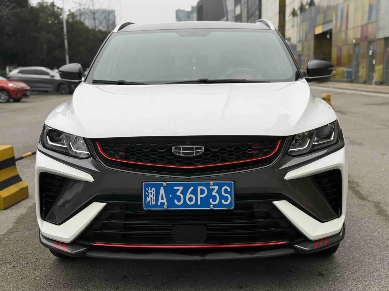 Geely Coolray SX11 (Binyue)  из Китая