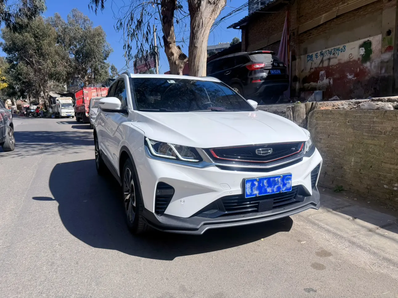 Geely Coolray SX11 (Binyue)  из Китая