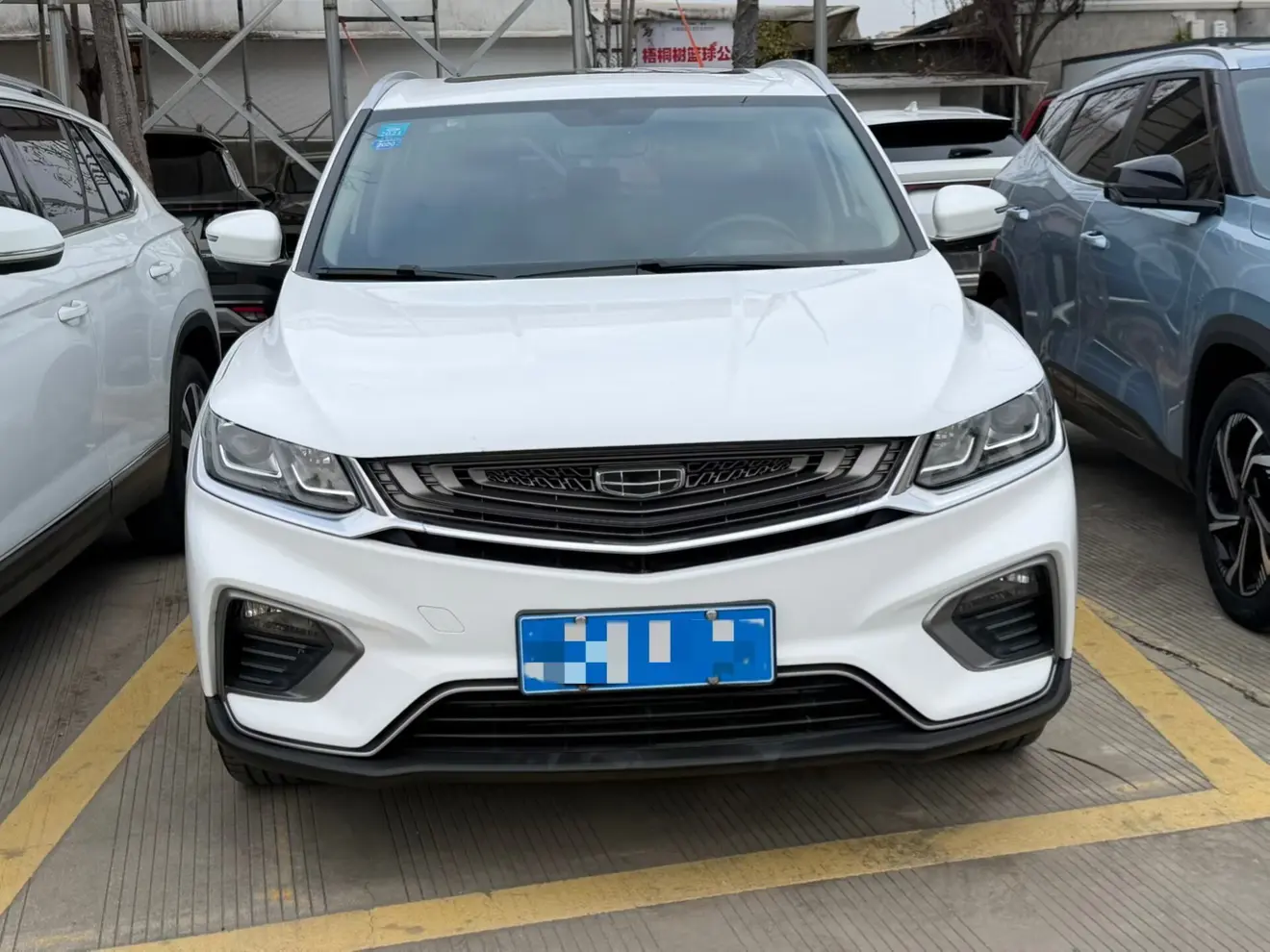 Geely Coolray SX11 (Binyue)  из Китая