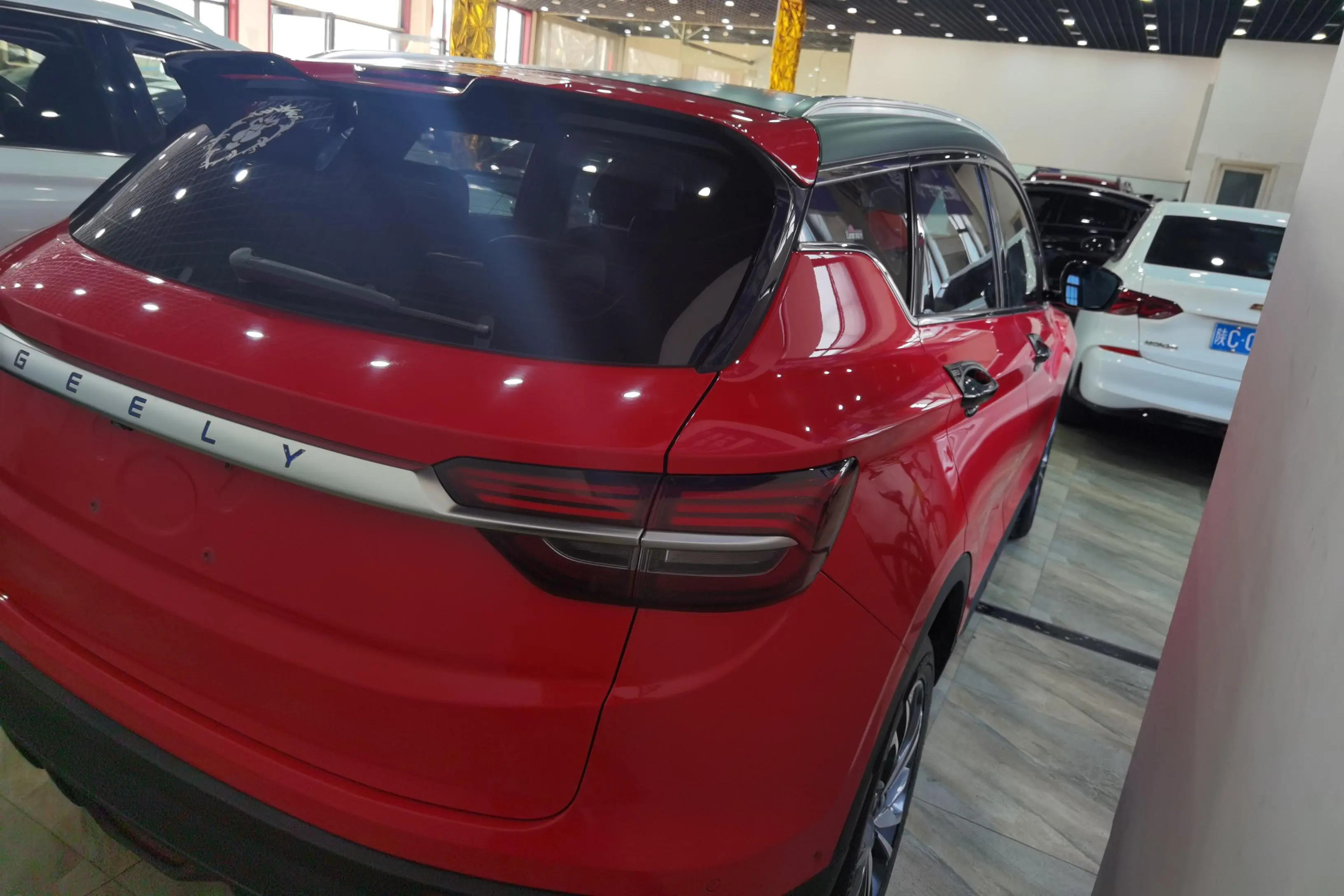 Geely Coolray SX11 (Binyue)  из Китая