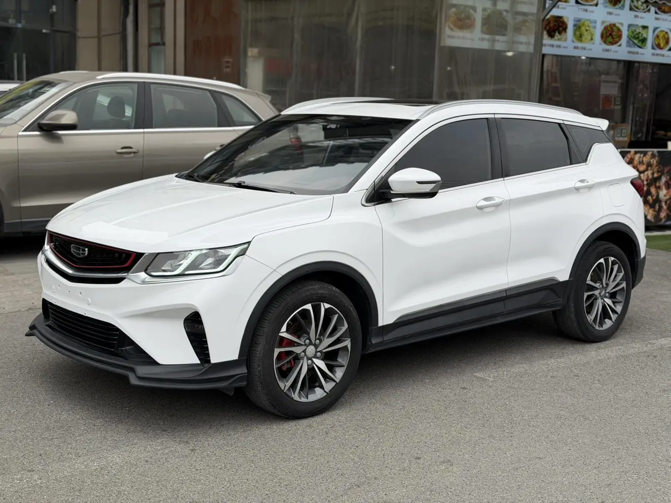 Geely Coolray SX11 (Binyue)  из Китая