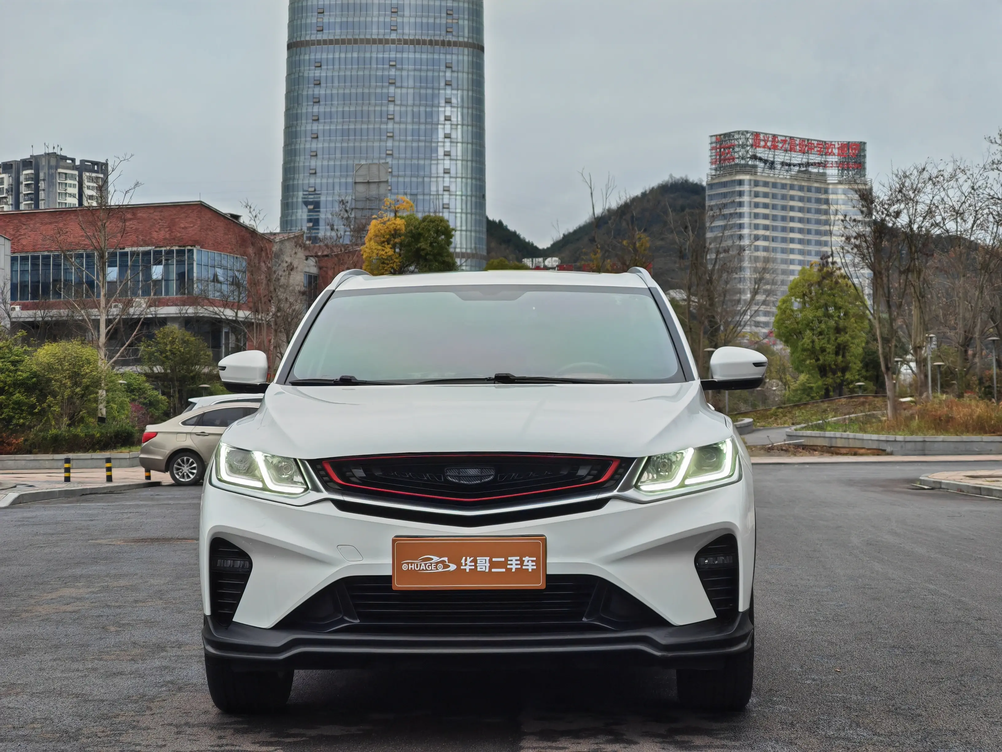 Geely Coolray SX11 (Binyue)  из Китая