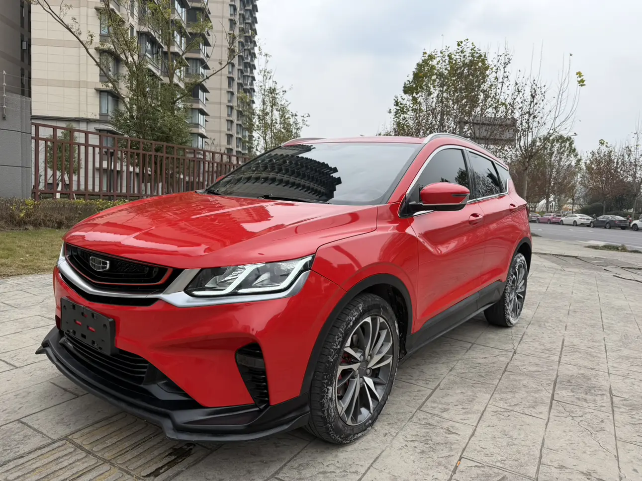 Geely Coolray SX11 (Binyue)  из Китая