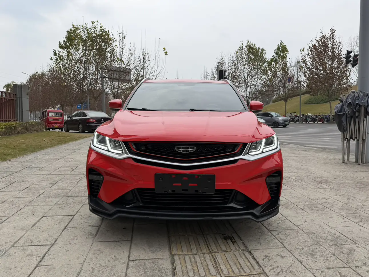 Geely Coolray SX11 (Binyue)  из Китая