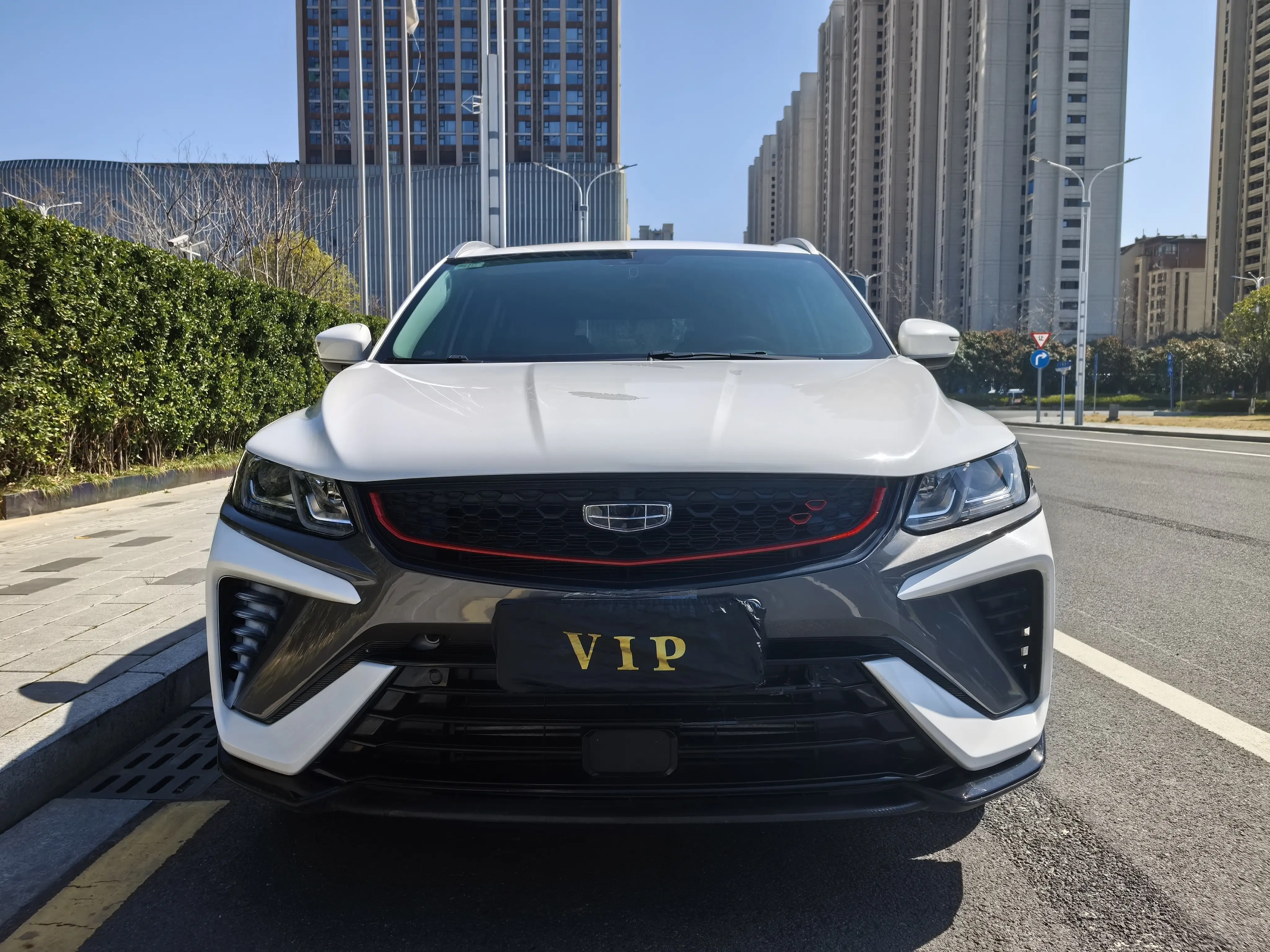 Geely Coolray SX11 (Binyue)  из Китая