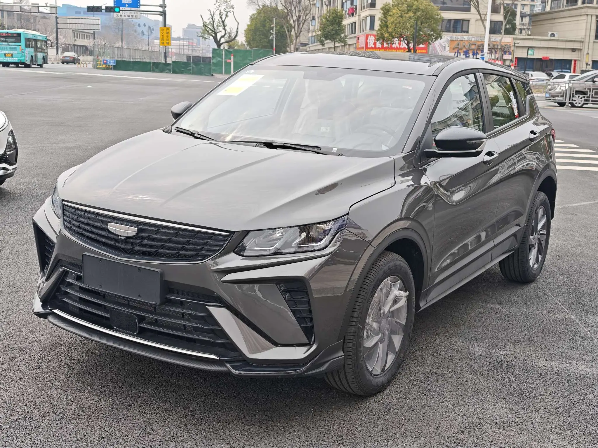 Geely Coolray SX11 (Binyue)  из Китая