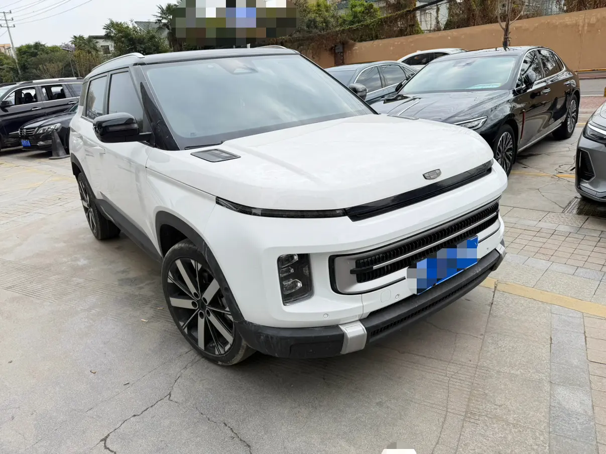 Geely ICON  из Китая