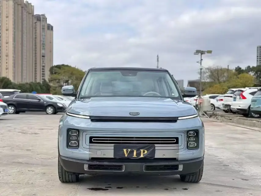 Geely ICON  из Китая