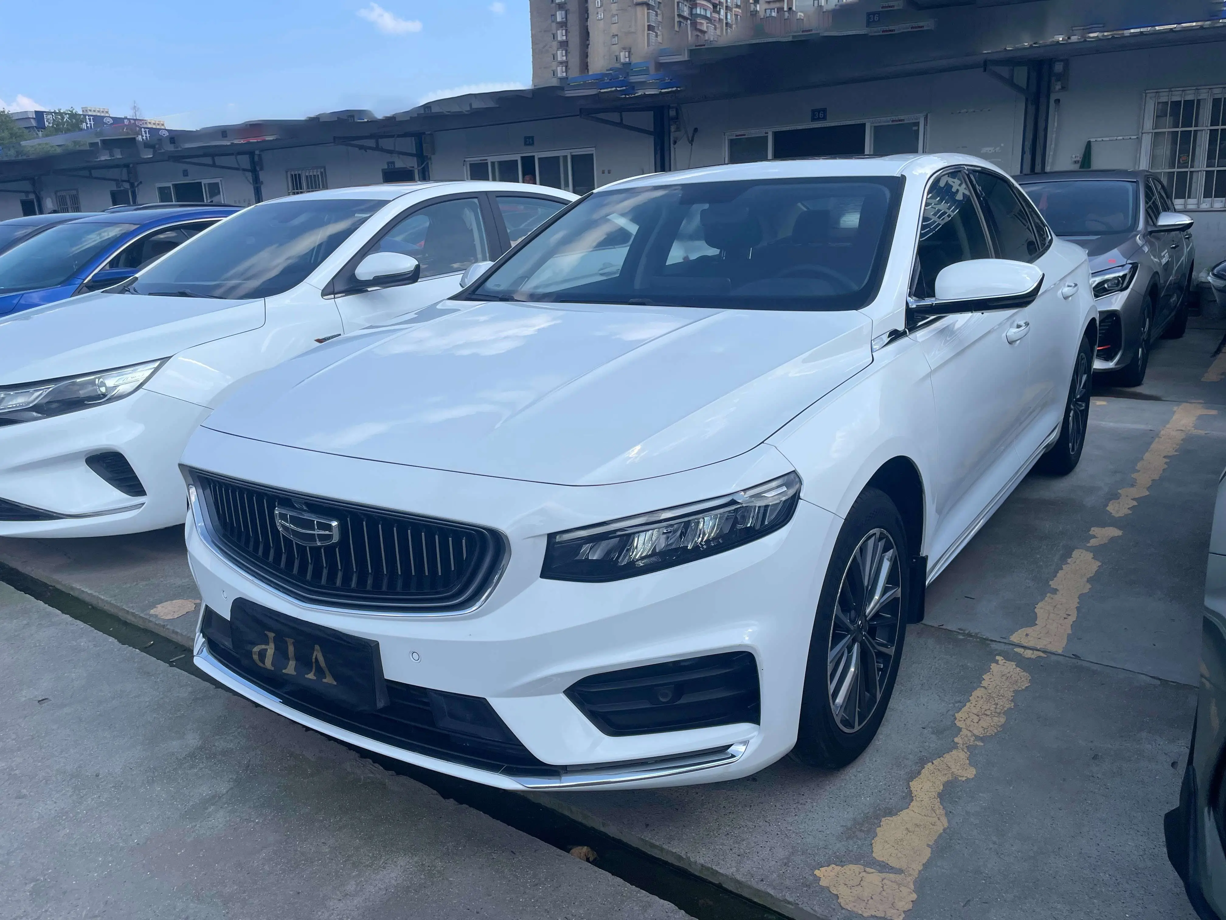 Geely Xing Rui  из Китая