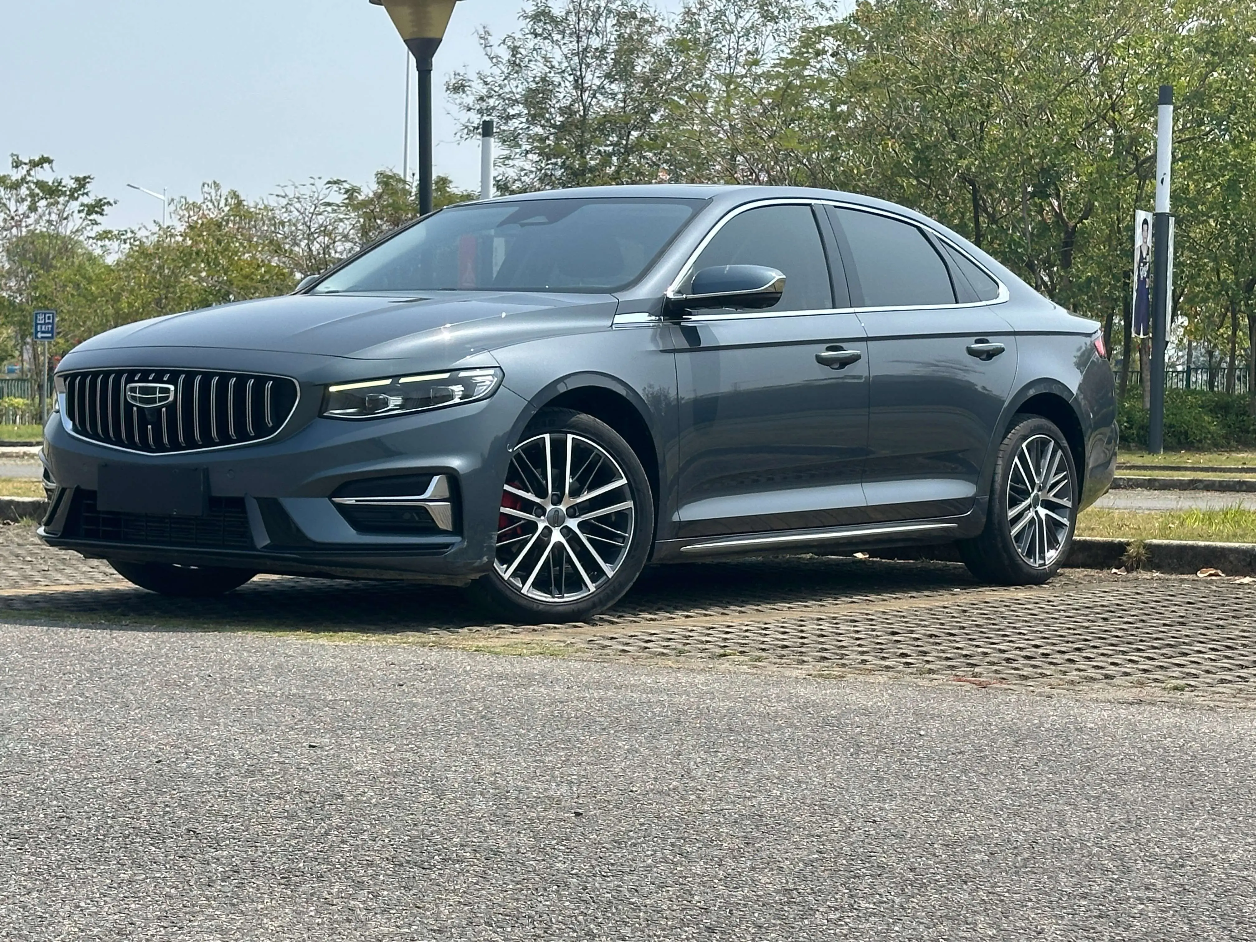 Geely Xing Rui  из Китая