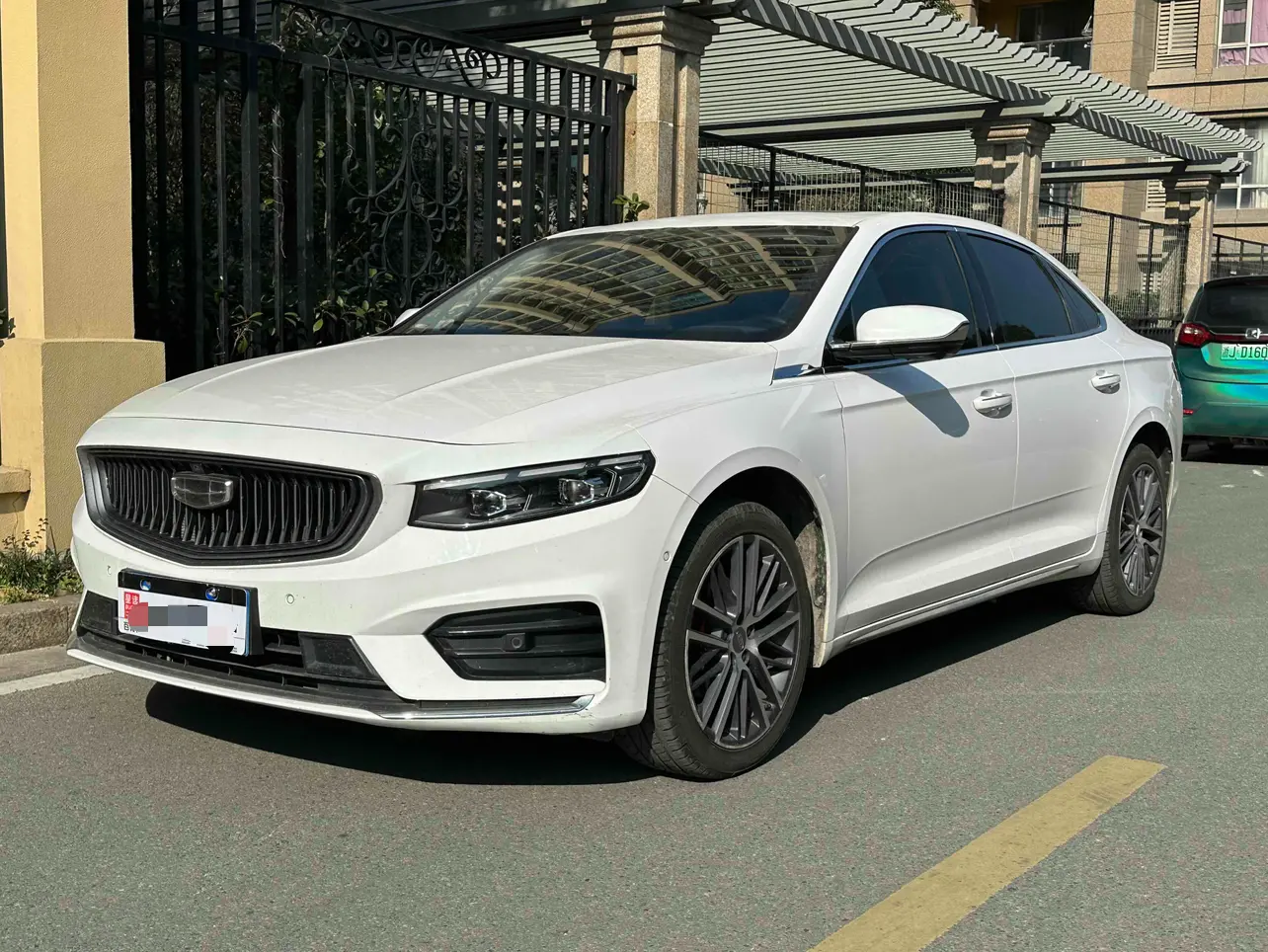 Geely Xing Rui  из Китая