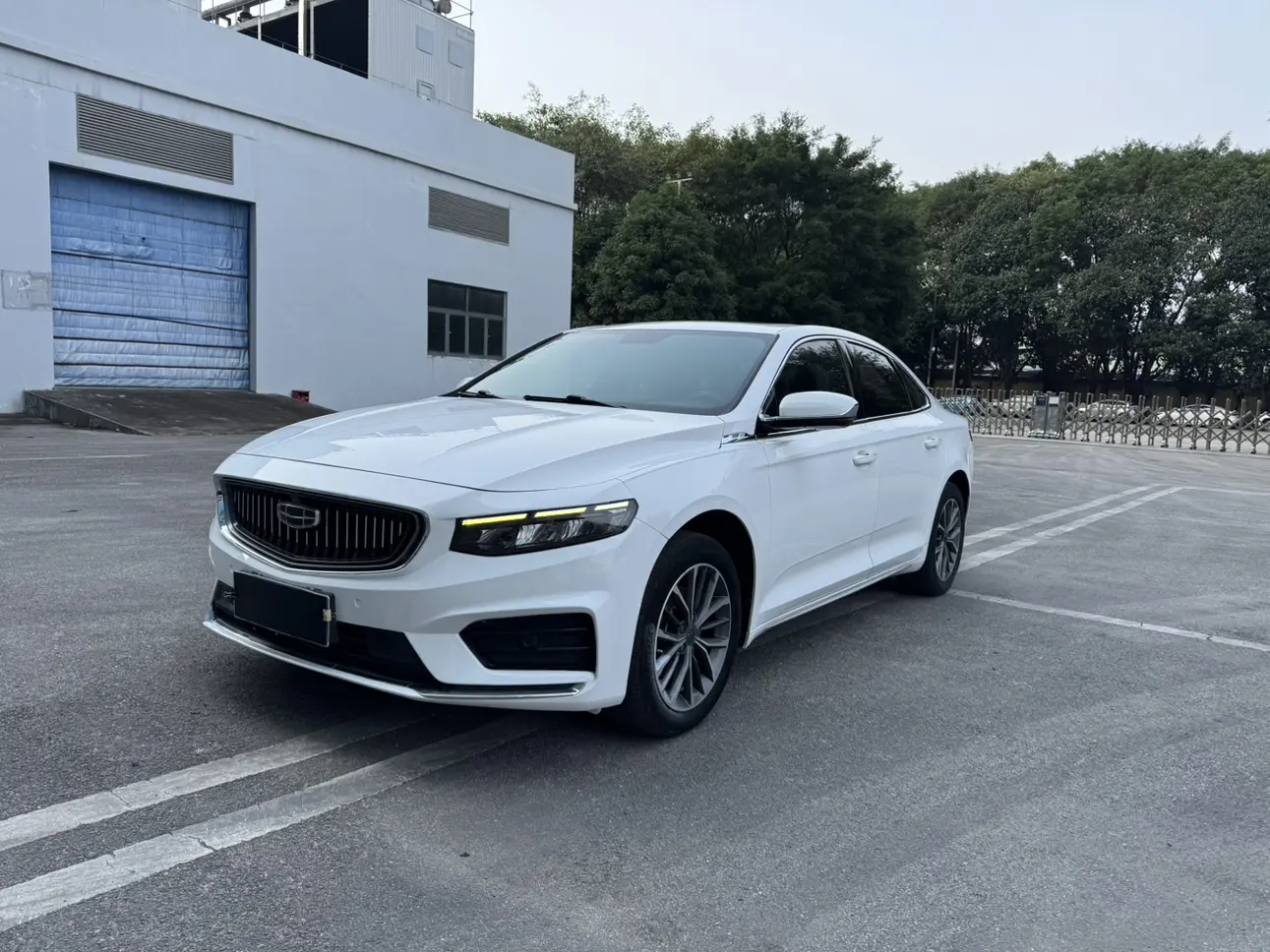 Geely Xing Rui  из Китая