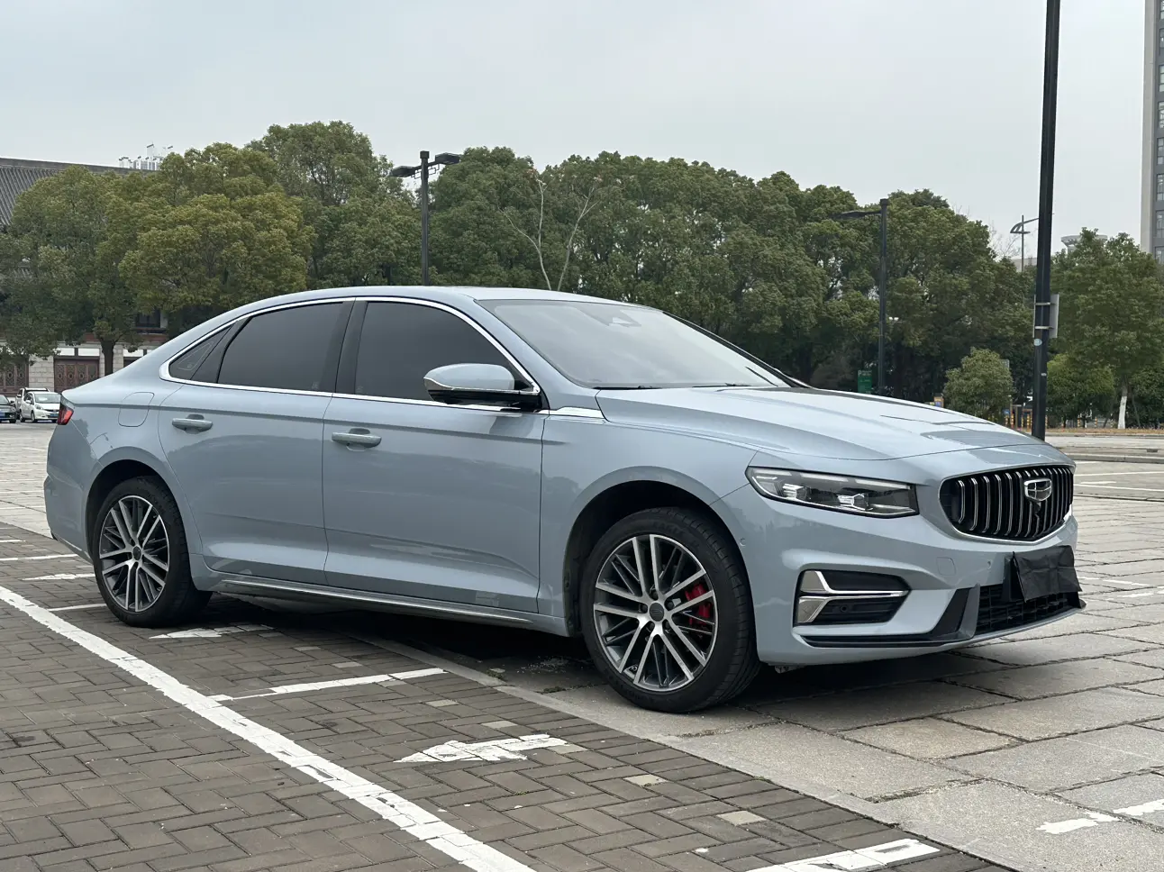 Geely Xing Rui  из Китая