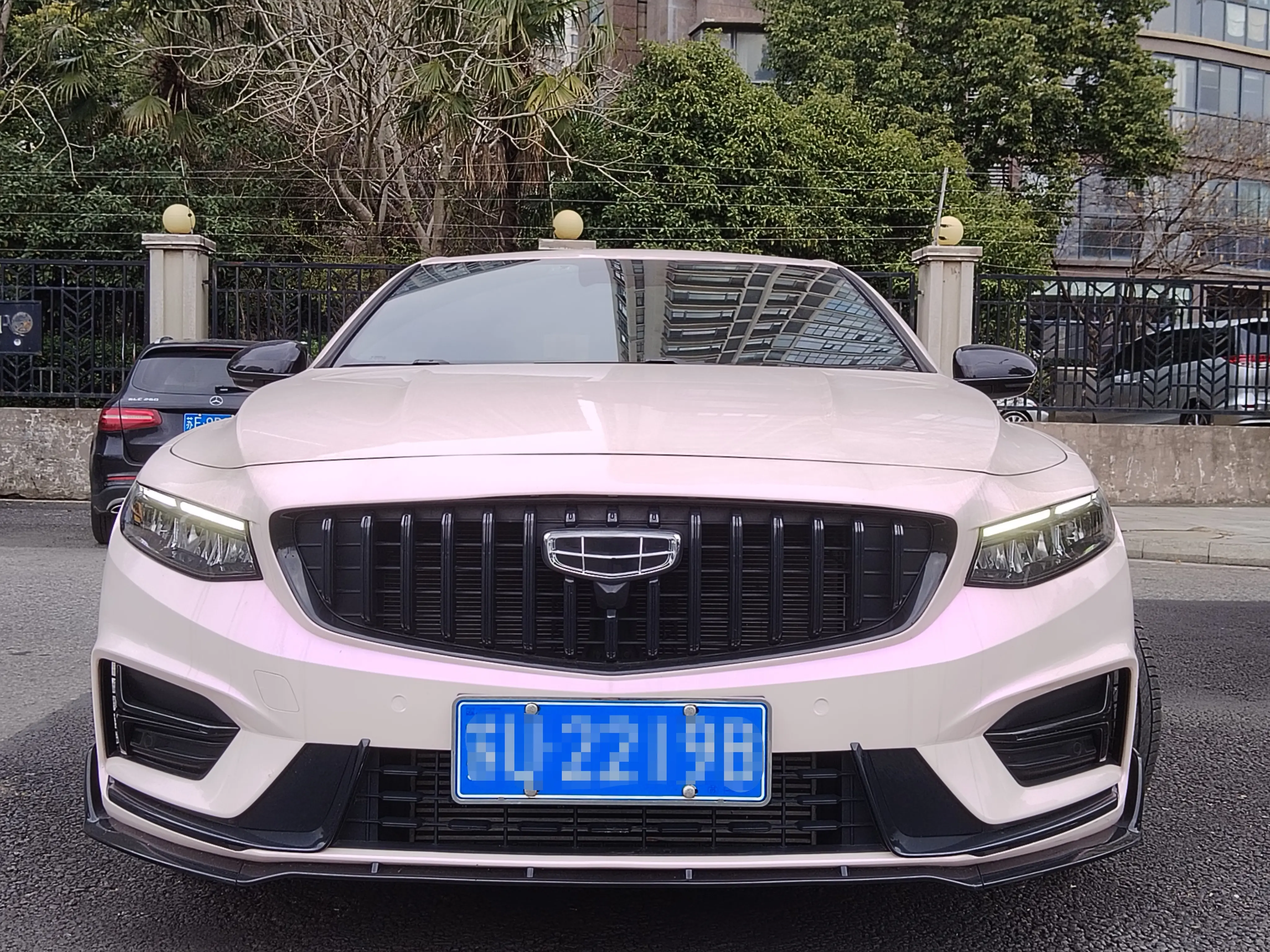 Geely Xing Rui  из Китая