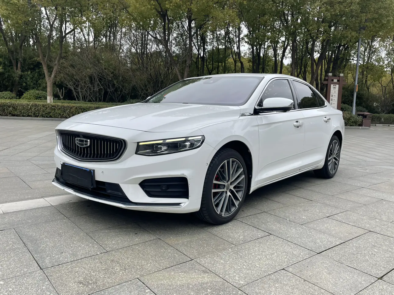 Geely Xing Rui  из Китая