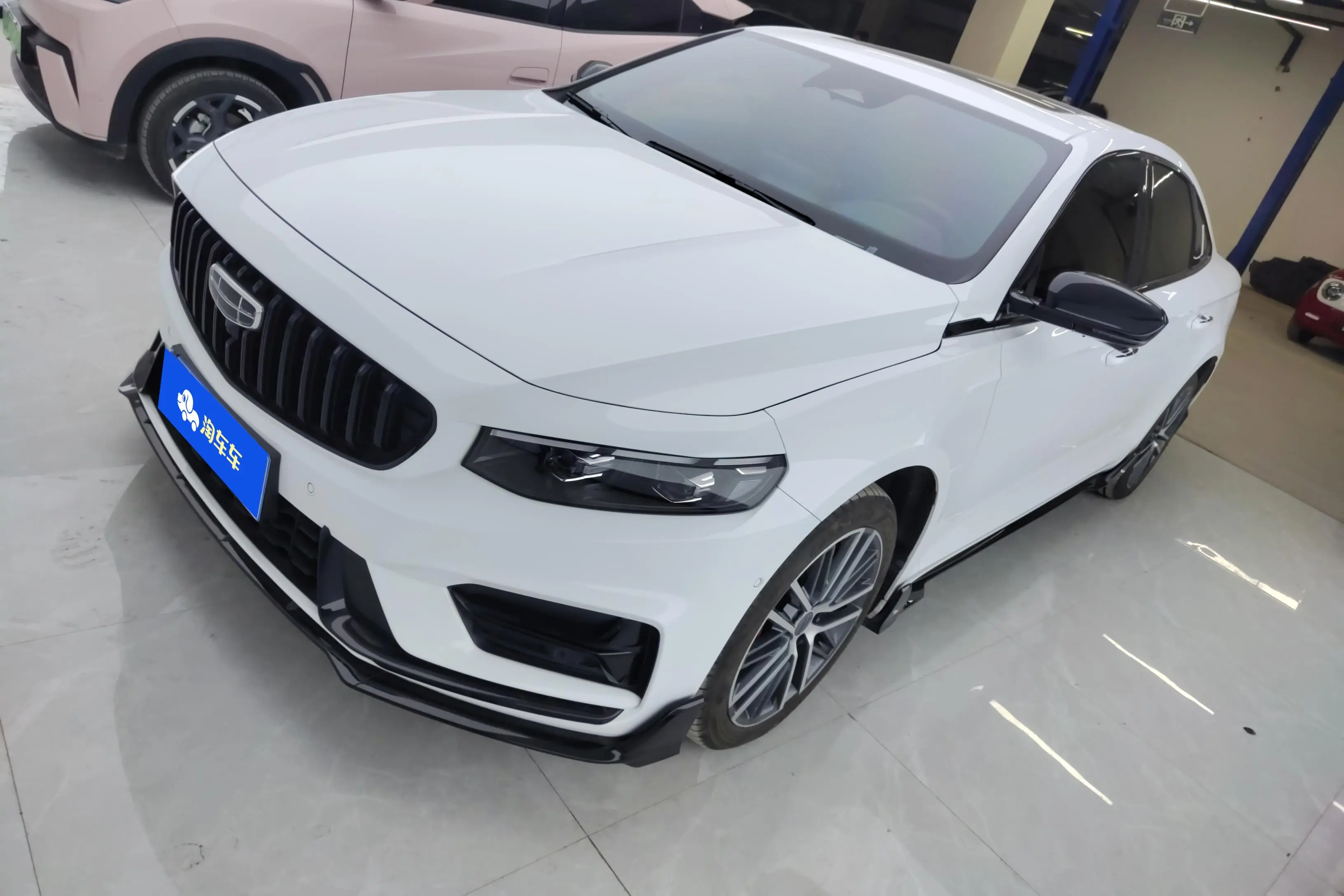 Geely Xing Rui  из Китая