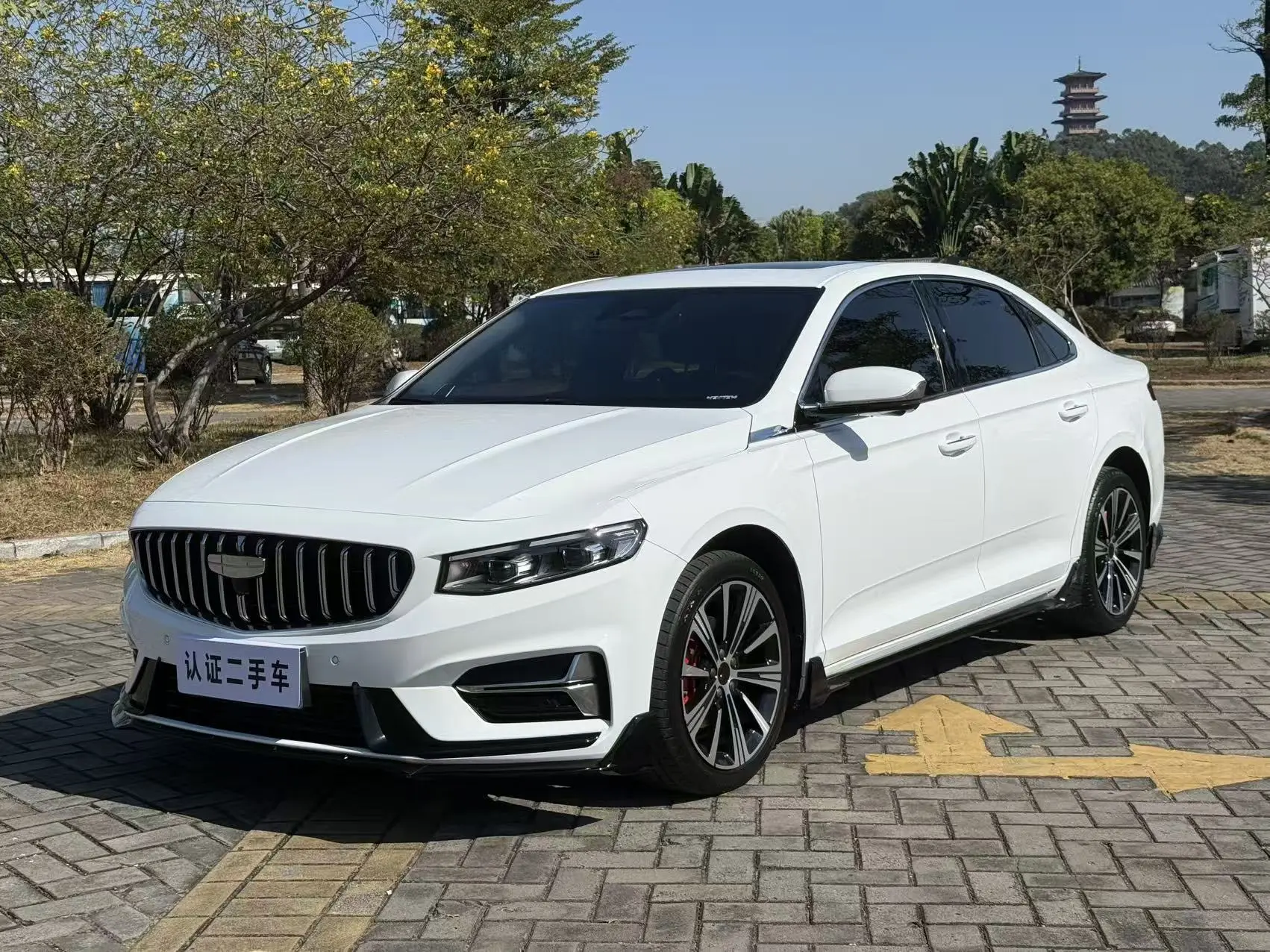 Geely Xing Rui  из Китая