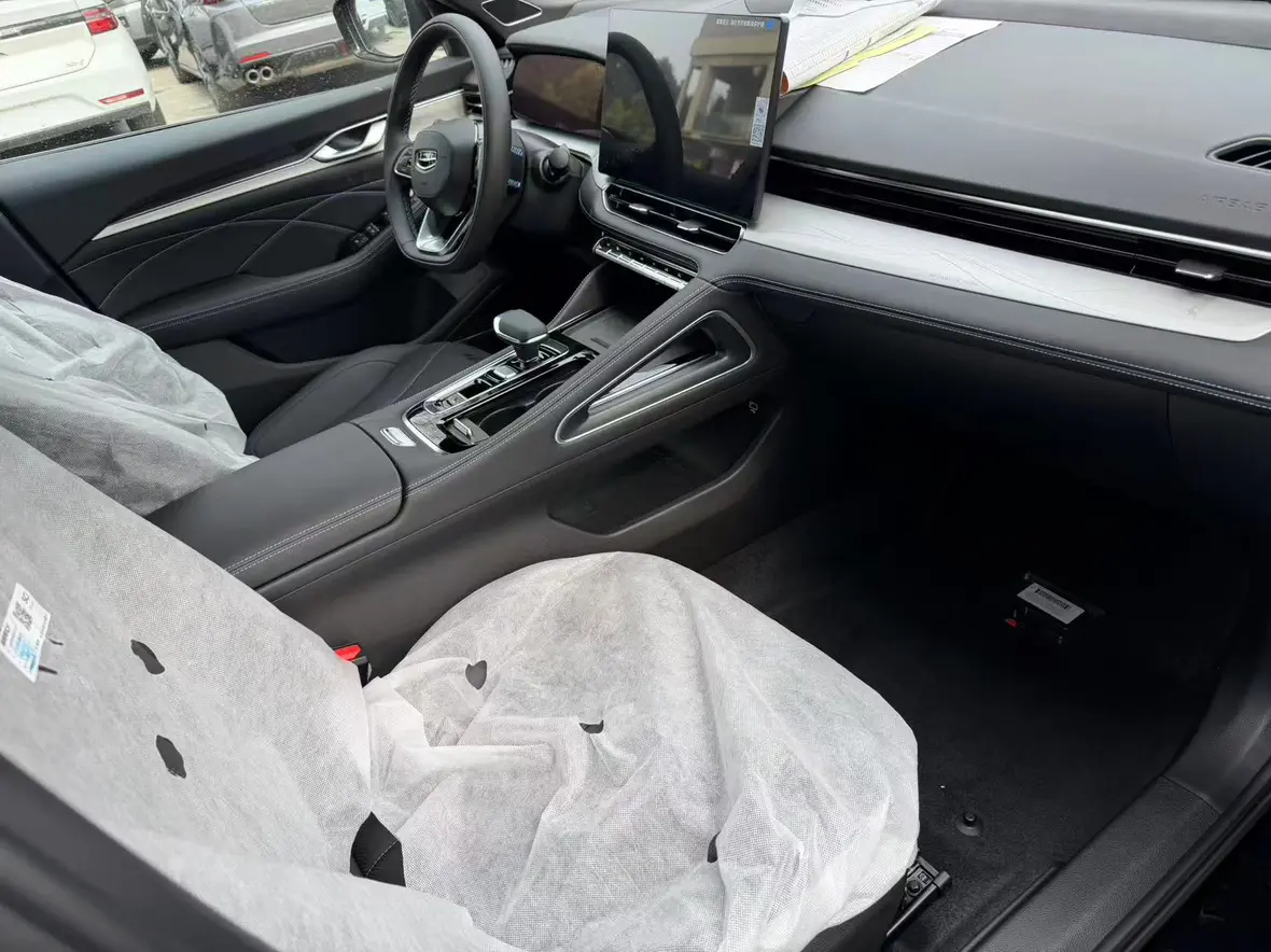 Geely Xing Rui  из Китая