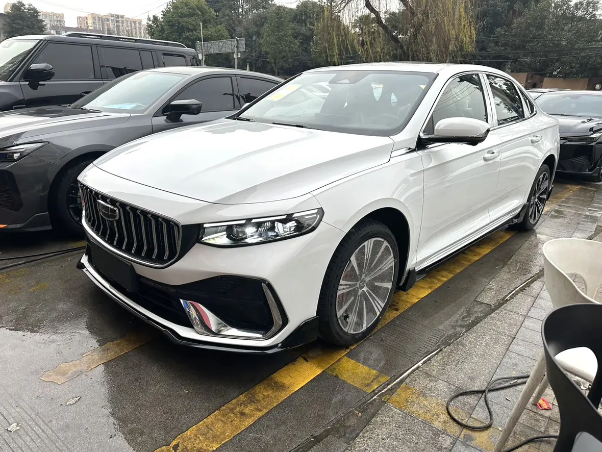 Geely Xing Rui  из Китая