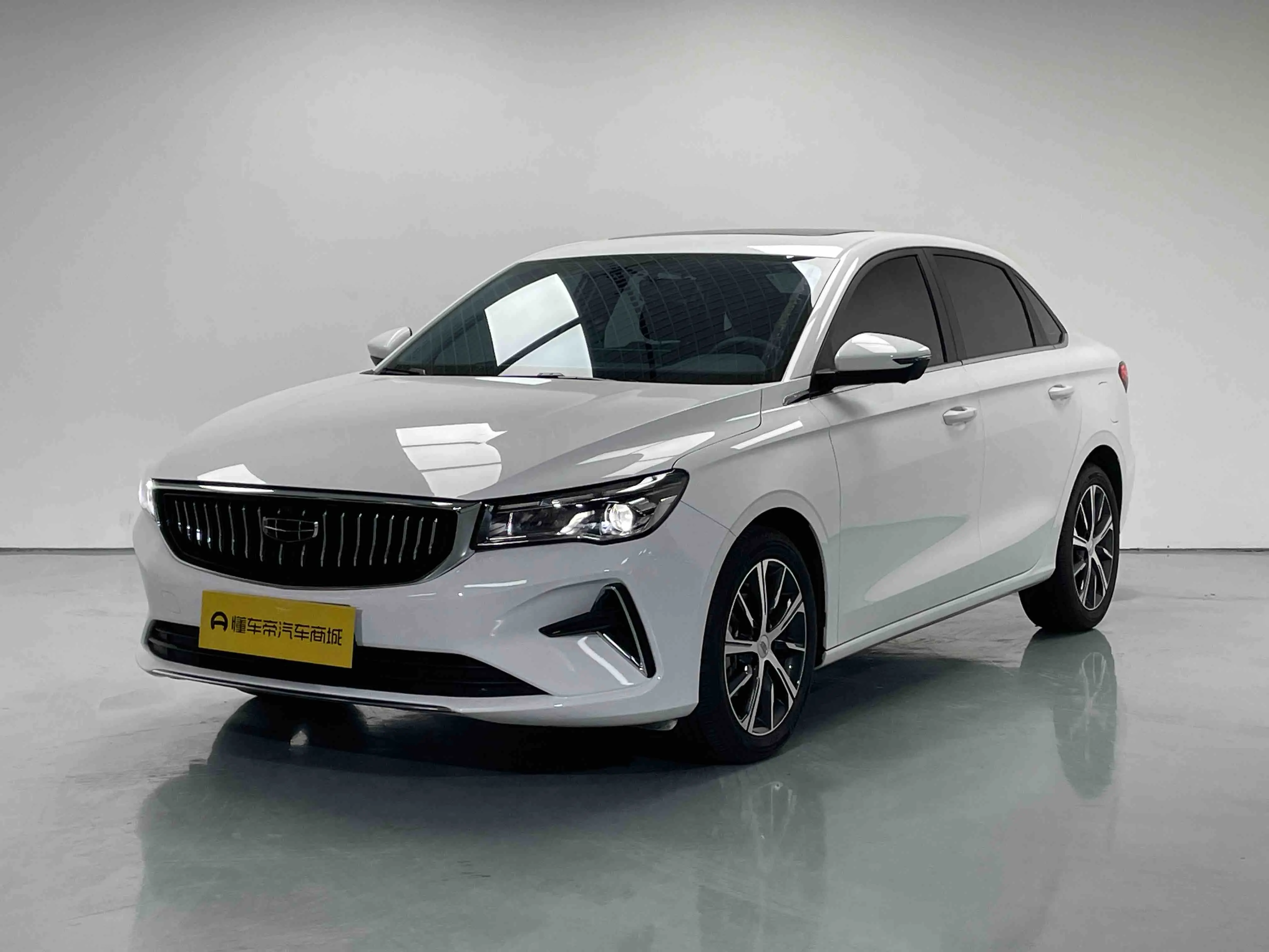 Geely Emgrand  из Китая