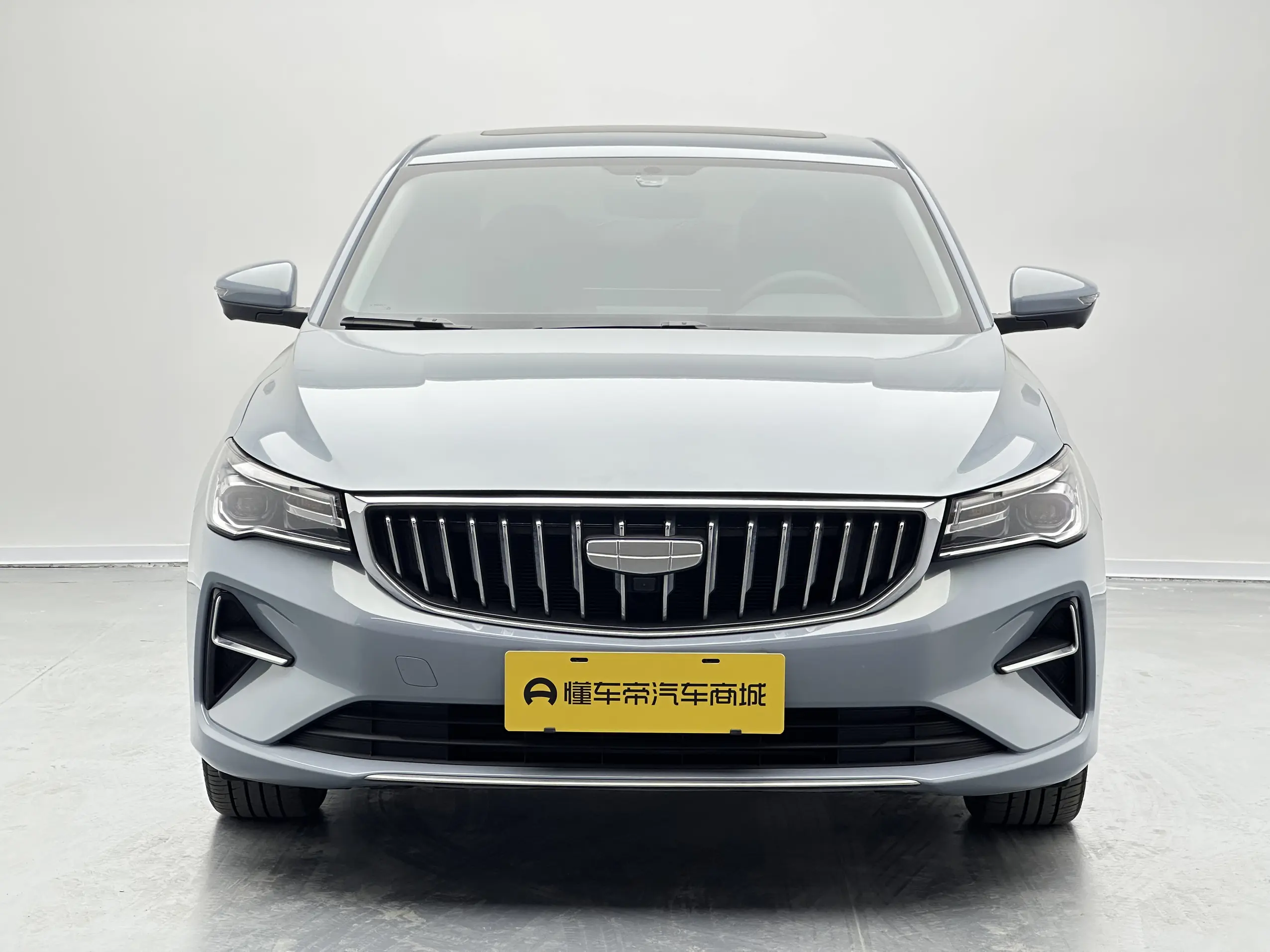 Geely Emgrand  из Китая