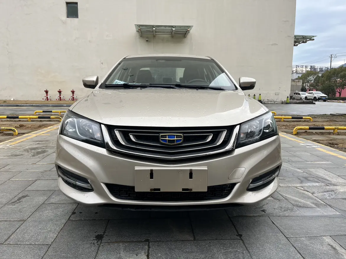 Geely Emgrand  из Китая