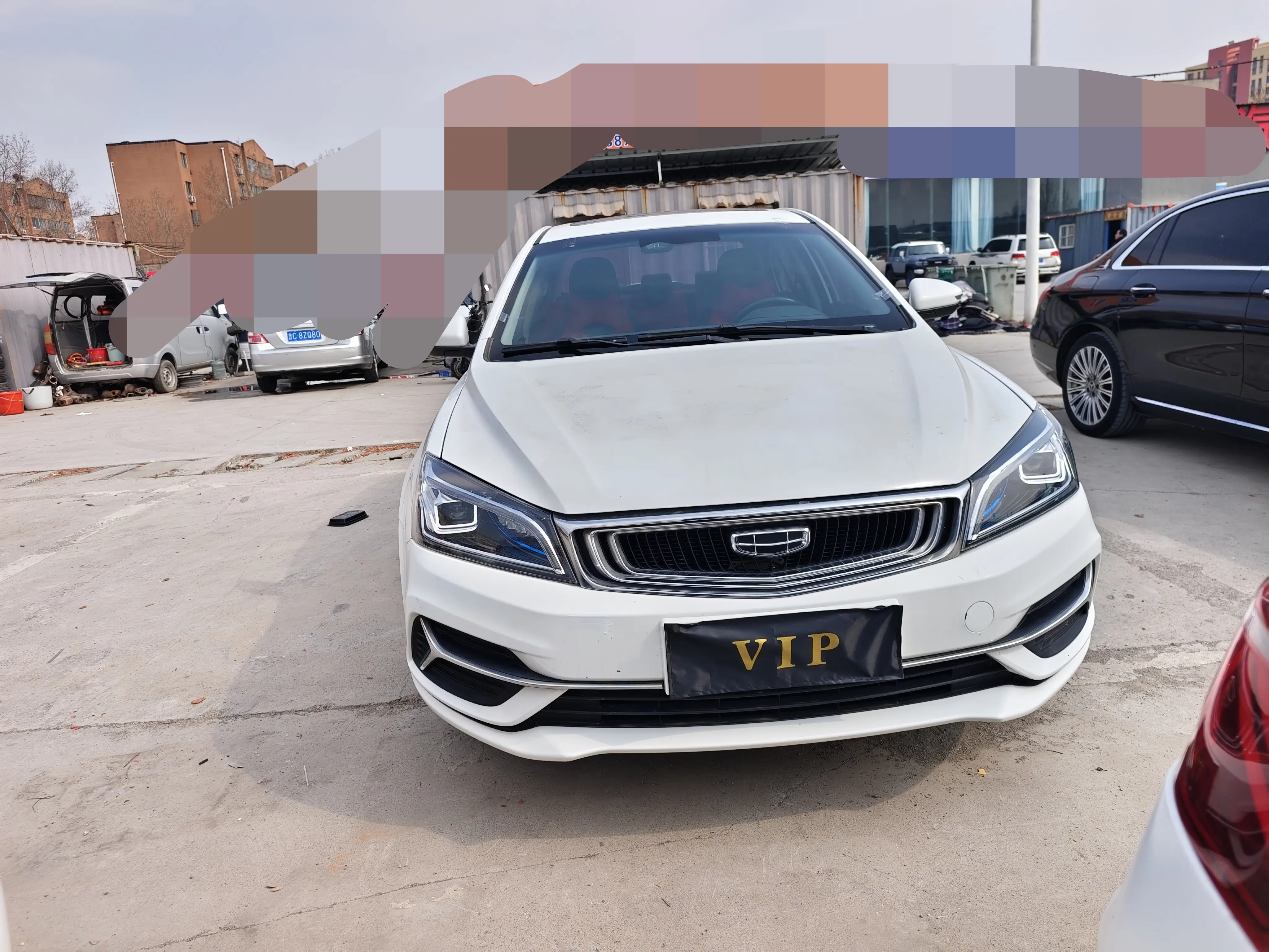 Geely Emgrand  из Китая