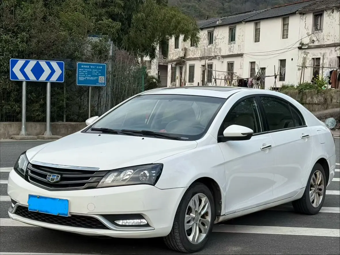 Geely Emgrand  из Китая