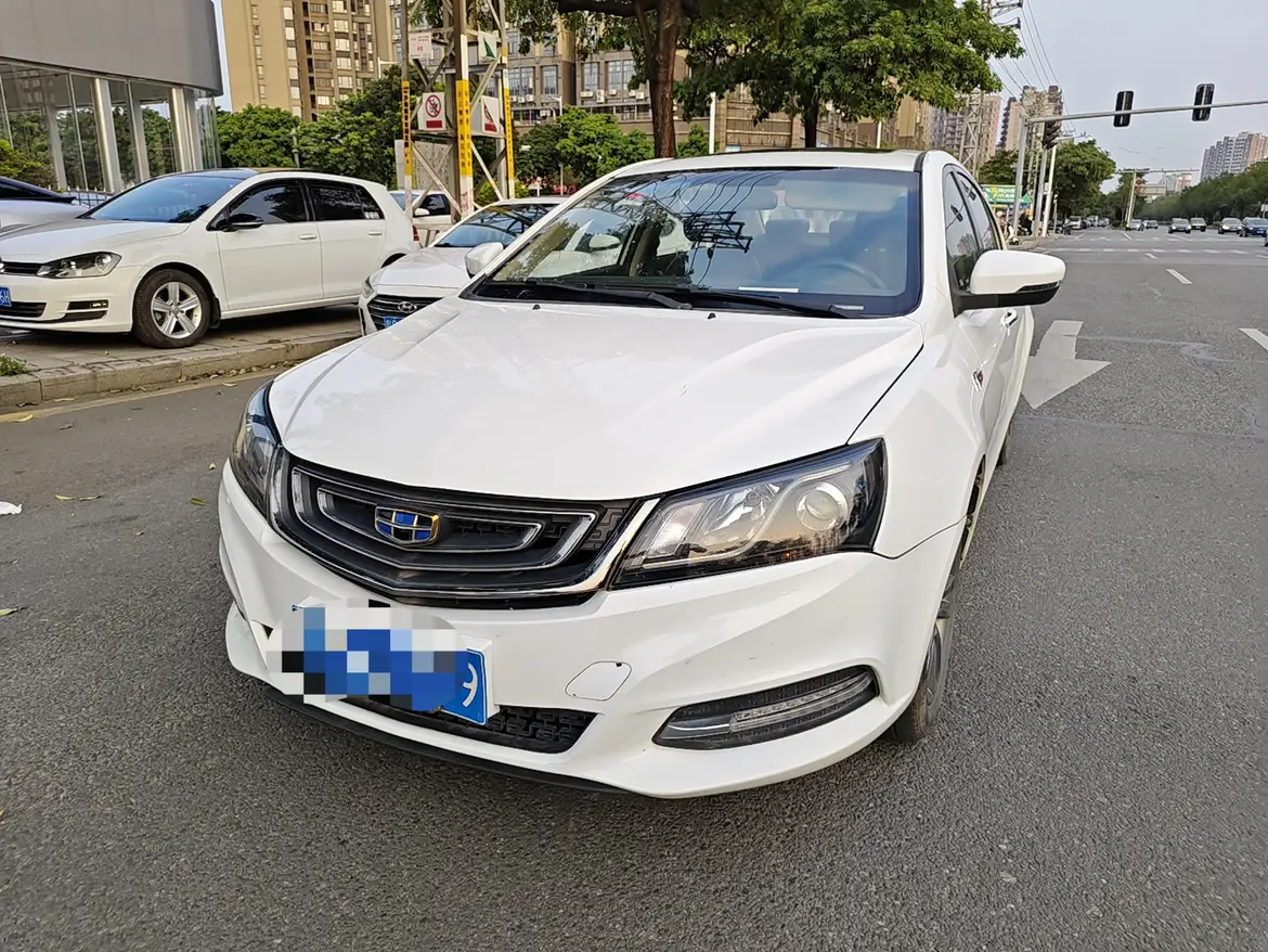 Geely Emgrand  из Китая