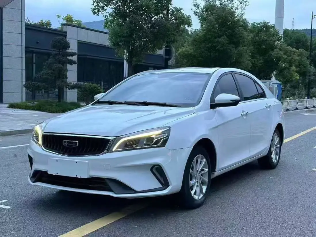 Geely Emgrand  из Китая