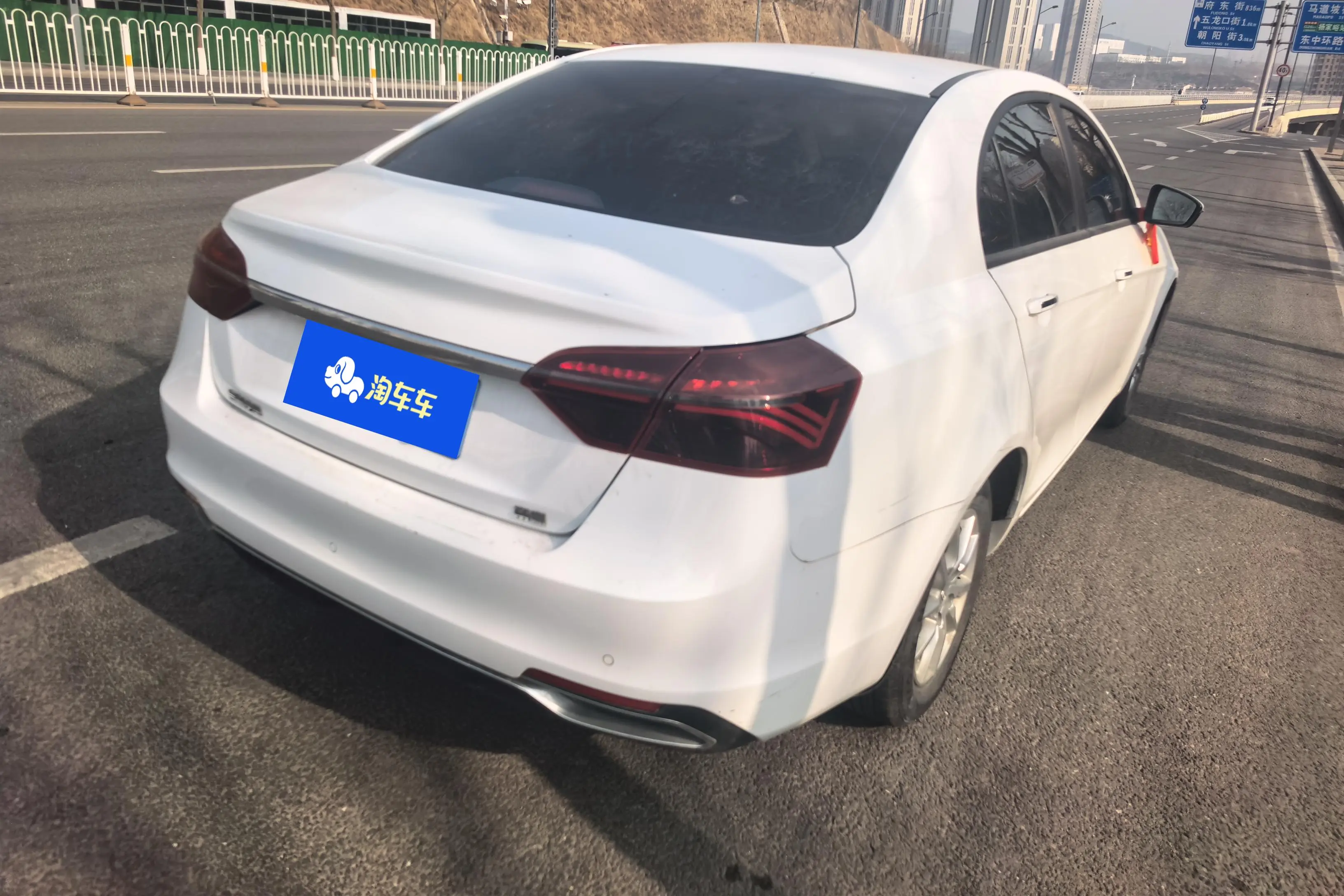 Geely Emgrand  из Китая