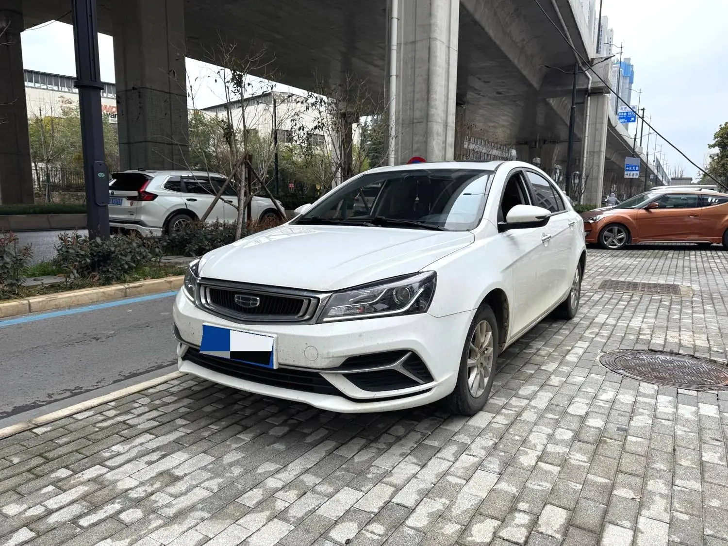 Geely Emgrand  из Китая