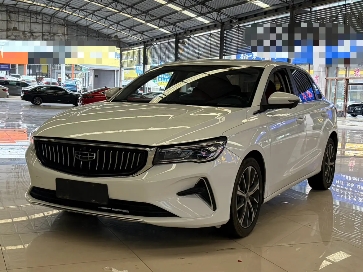 Geely Emgrand  из Китая