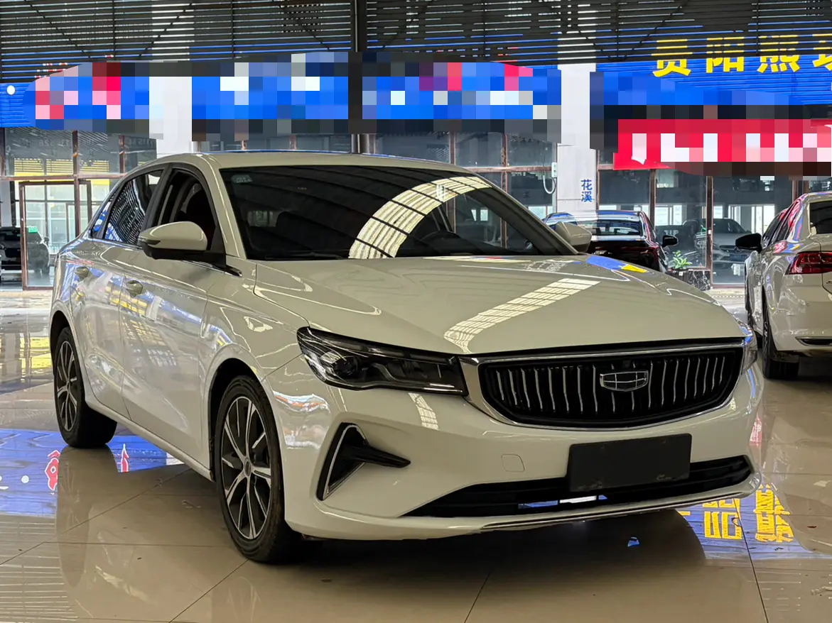 Geely Emgrand  из Китая