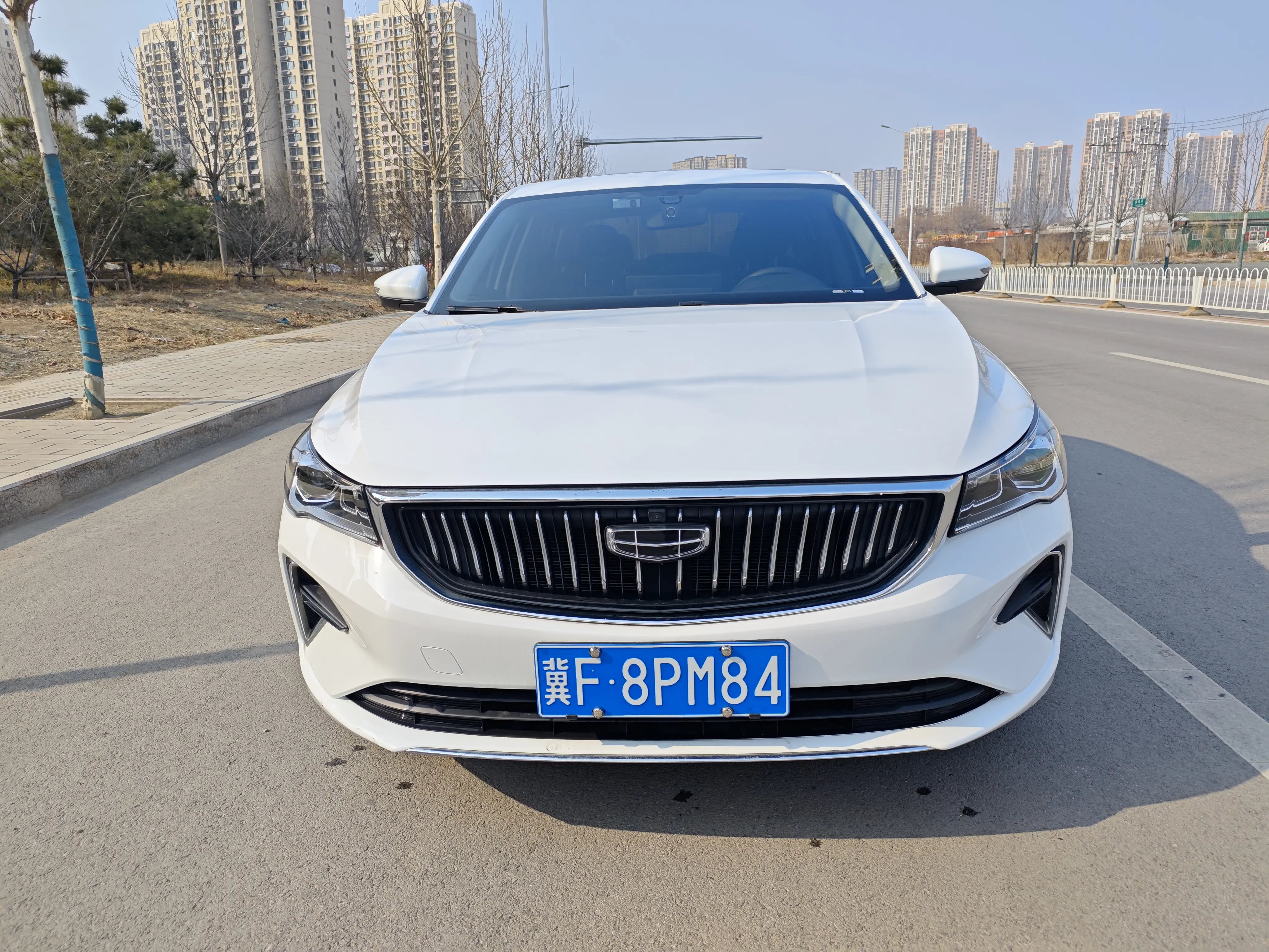 Geely Emgrand  из Китая