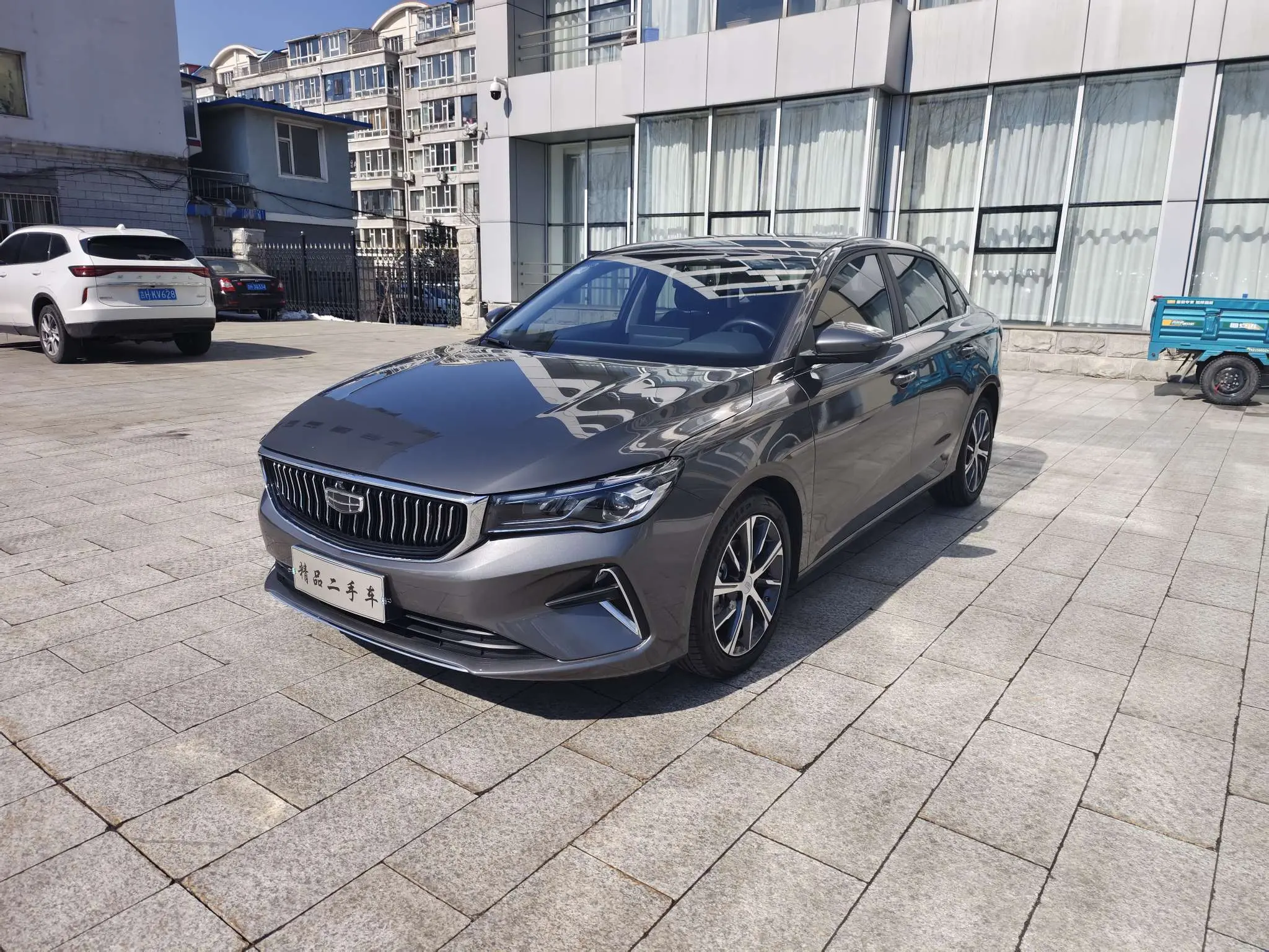 Geely Emgrand  из Китая