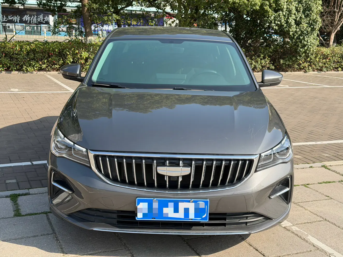 Geely Emgrand  из Китая