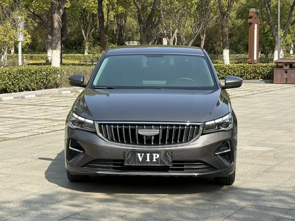 Geely Emgrand  из Китая