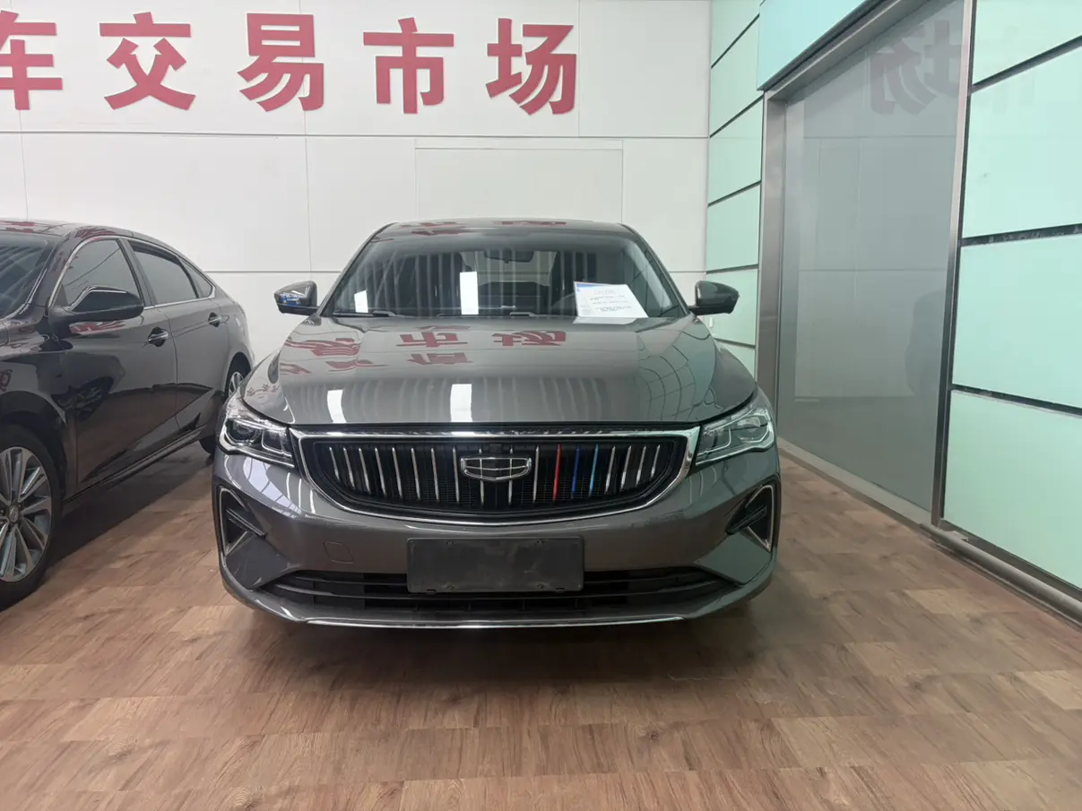Geely Emgrand  из Китая