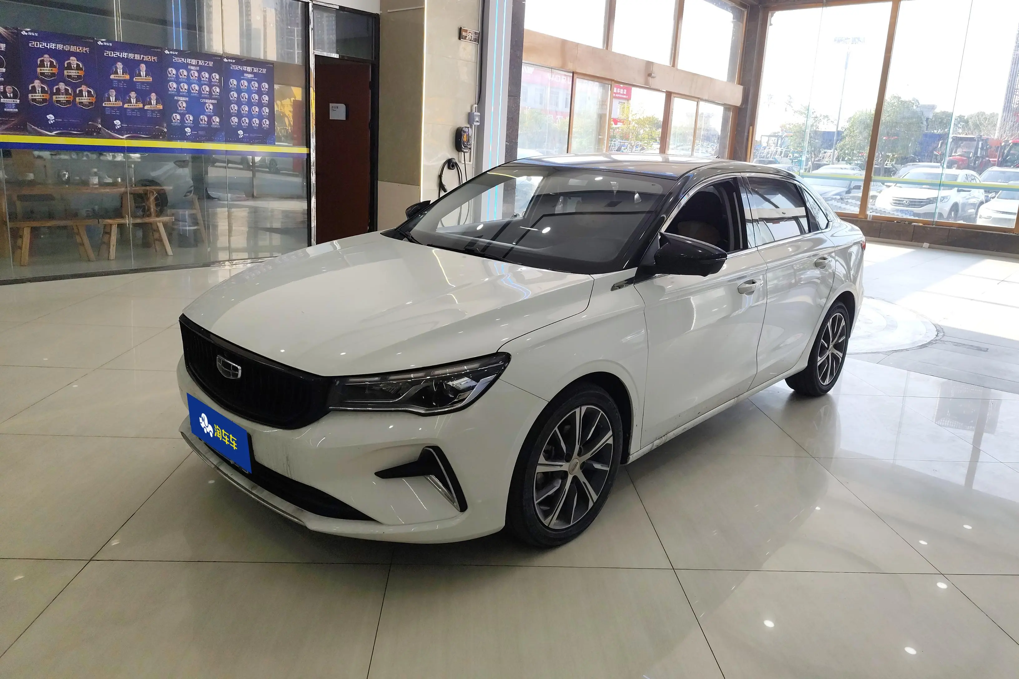 Geely Emgrand  из Китая