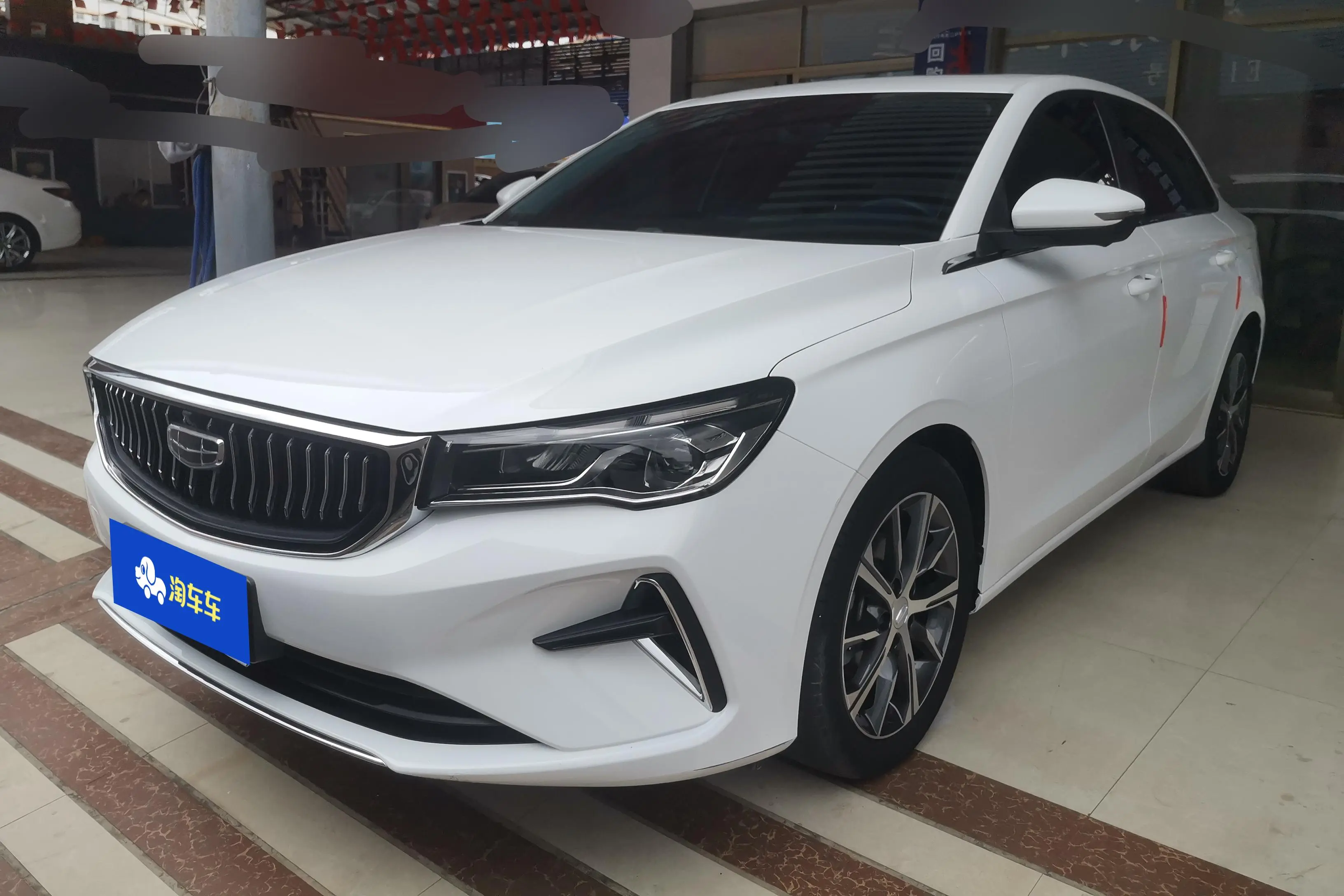 Geely Emgrand  из Китая